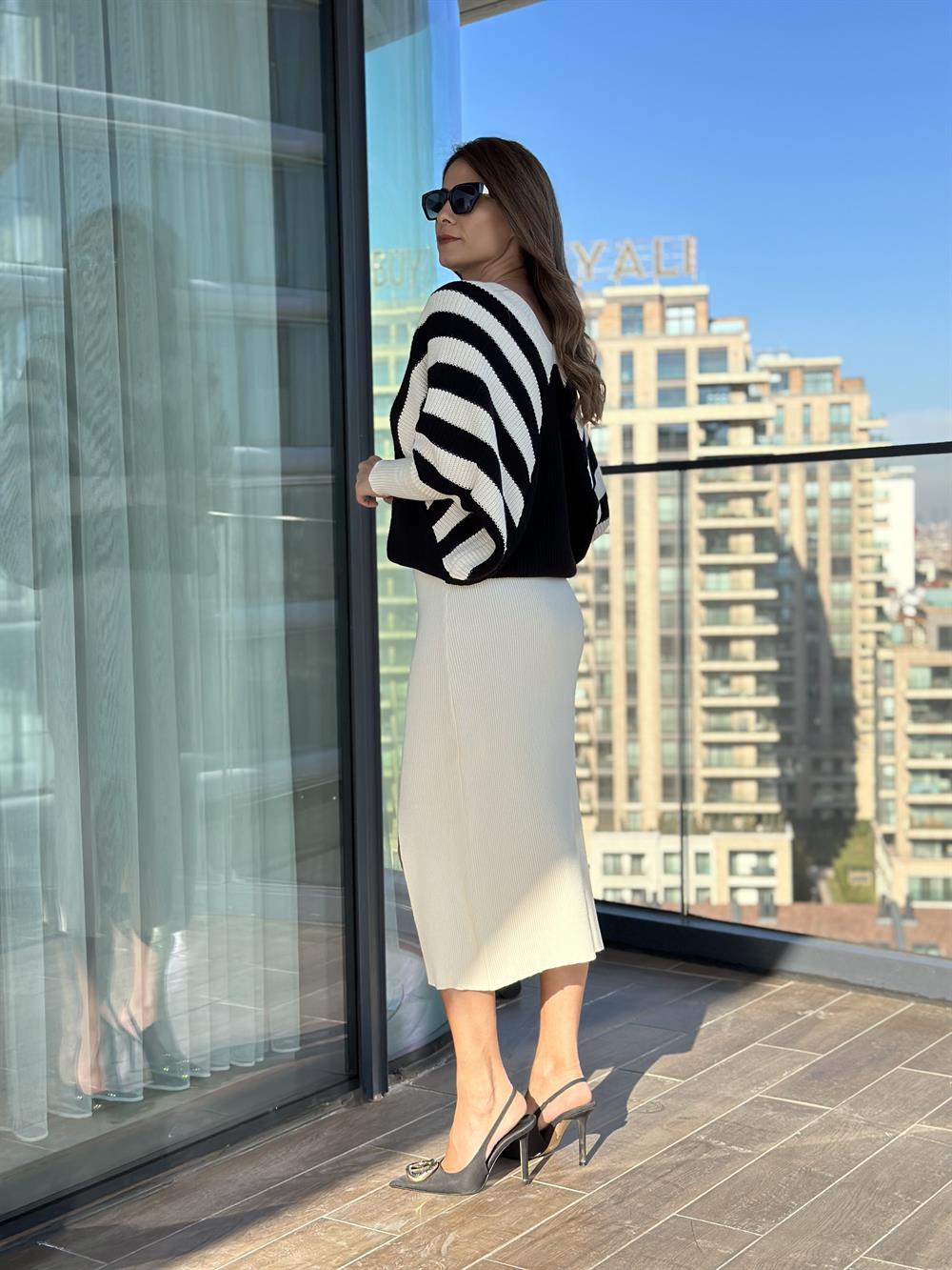 Taş Fitilli Yırtmaçlı Triko Kadın Etek