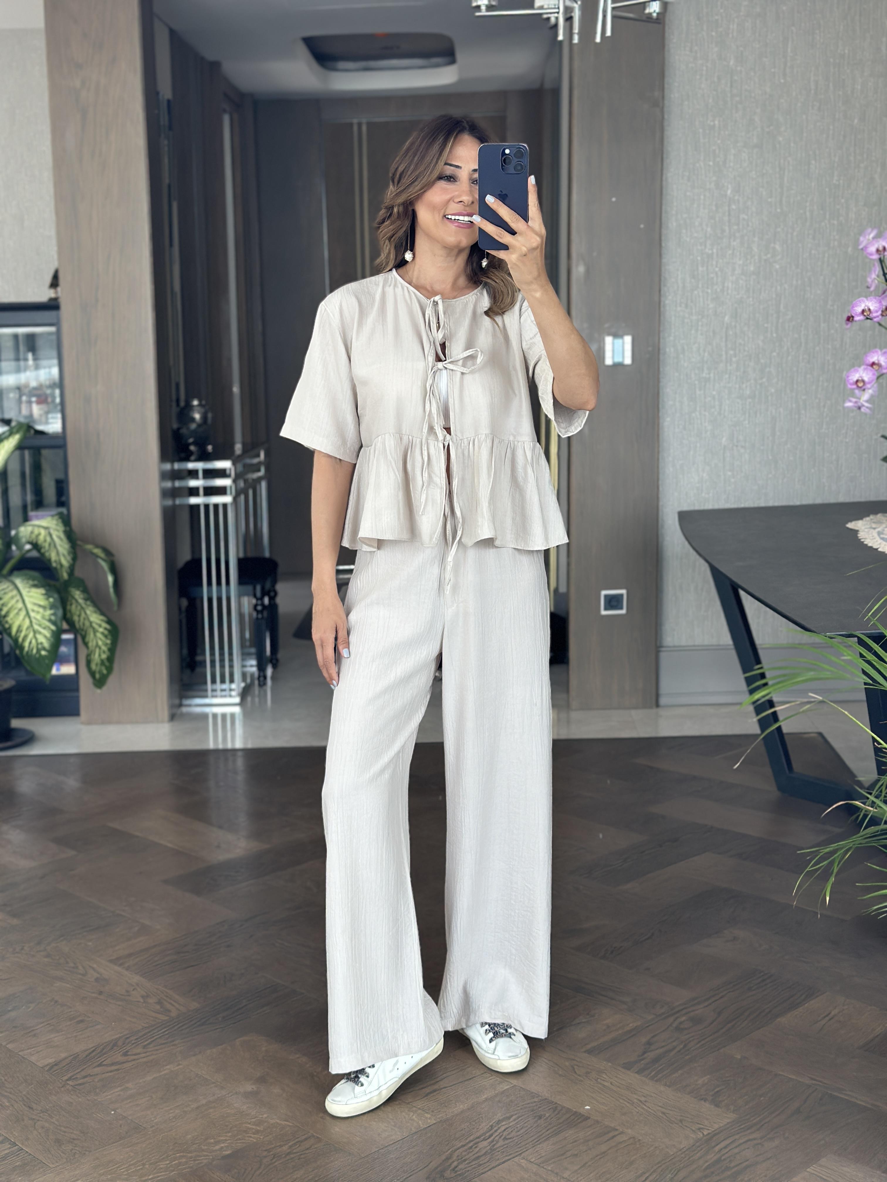 Taş Kısa Kol Önü Bağlamalı Bluz Cepsiz Pantolon Kadın İkili Takım