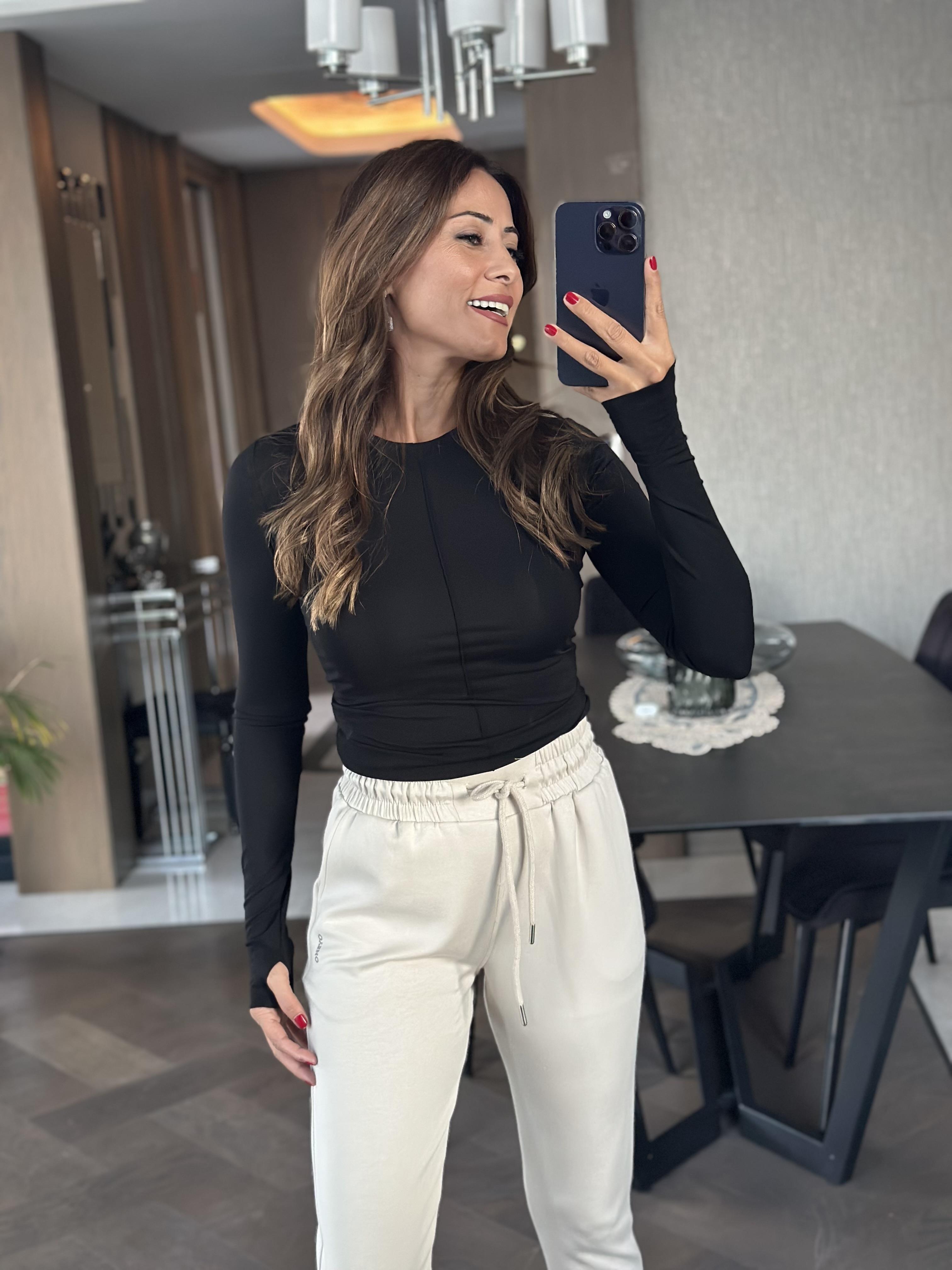 Taş Oysh Paçaları Minik Yırtmaçlı Cepli Kadın Eşofman Altı