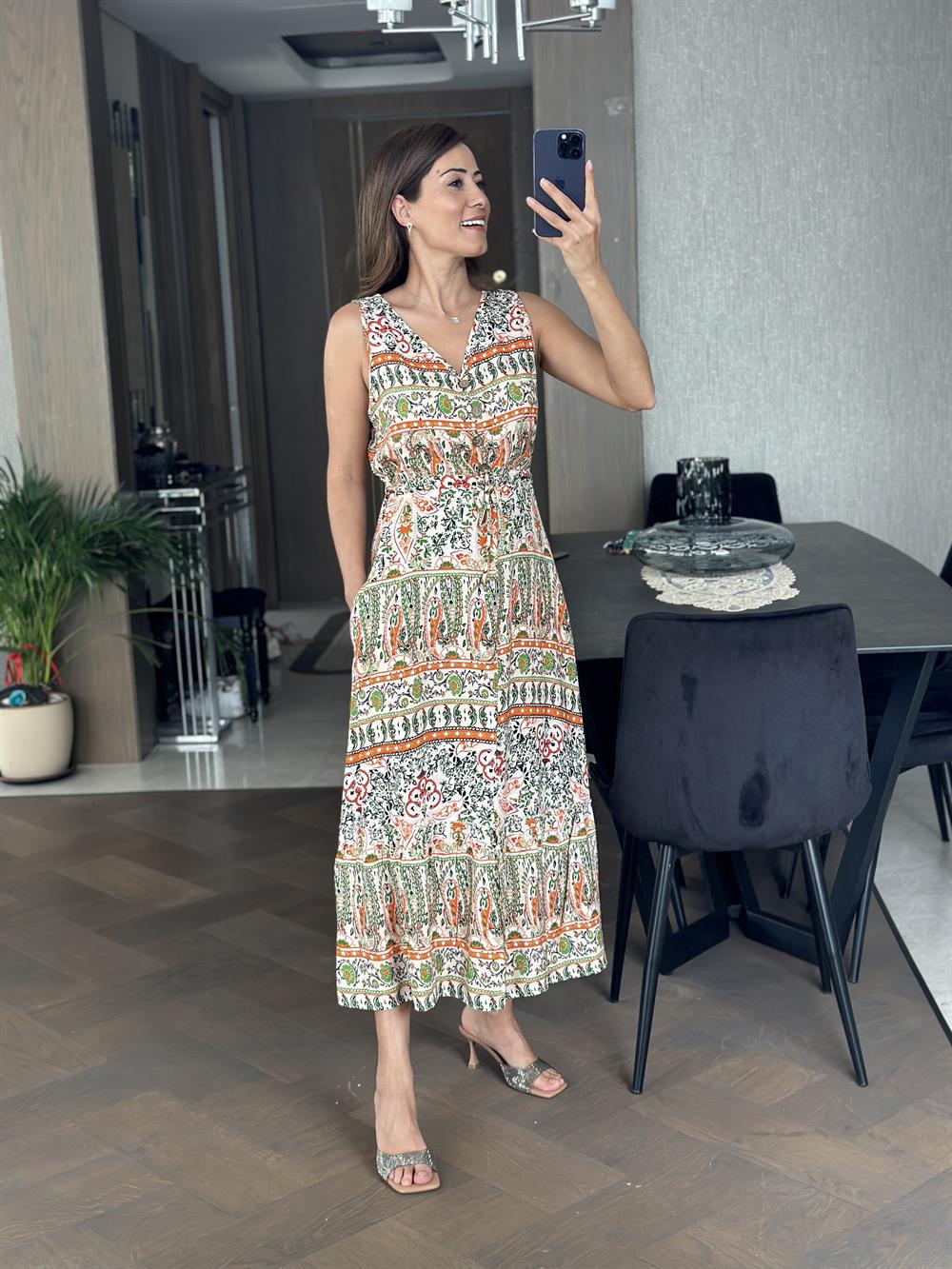 Turuncu Karışık Desenli V Yaka Yırtmaçlı Bel Bağcıklı Kadın Elbise