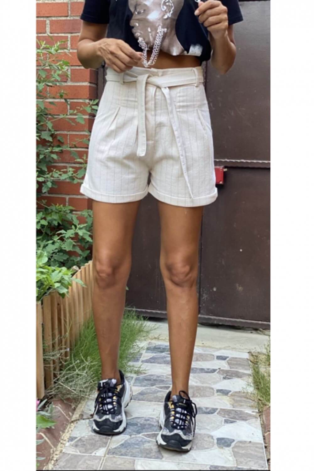 Vizon Çizgili Keten Şort