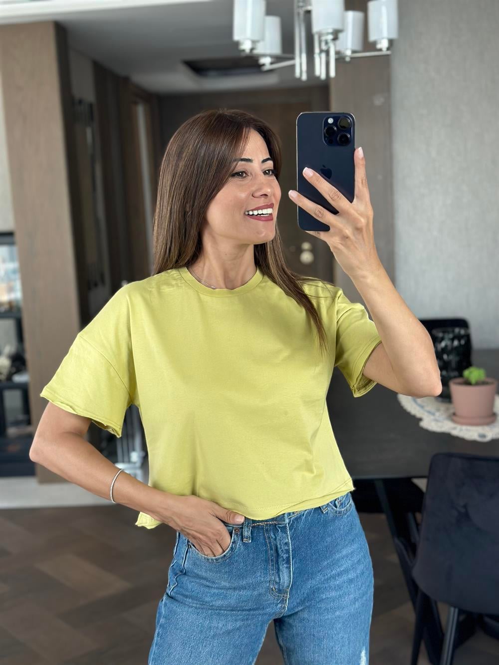 Yağ Yeşili Bisiklet Yaka Kısa Kol Penye Crop Kadın T-Shirt