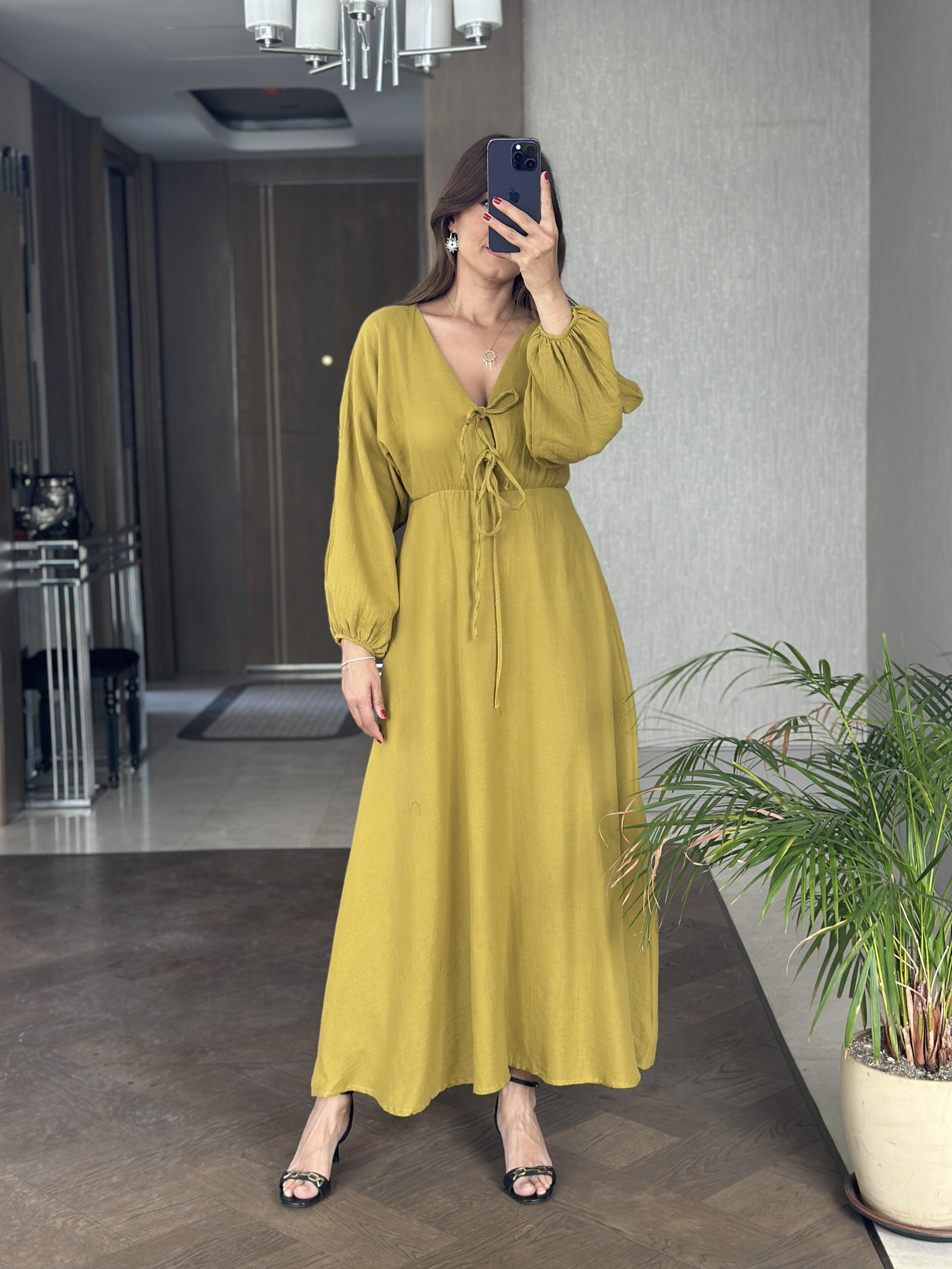 Yağ Yeşili Müslin Önü Bağcıklı Kol Ucu Lastikli Kadın Midi Boy Elbise