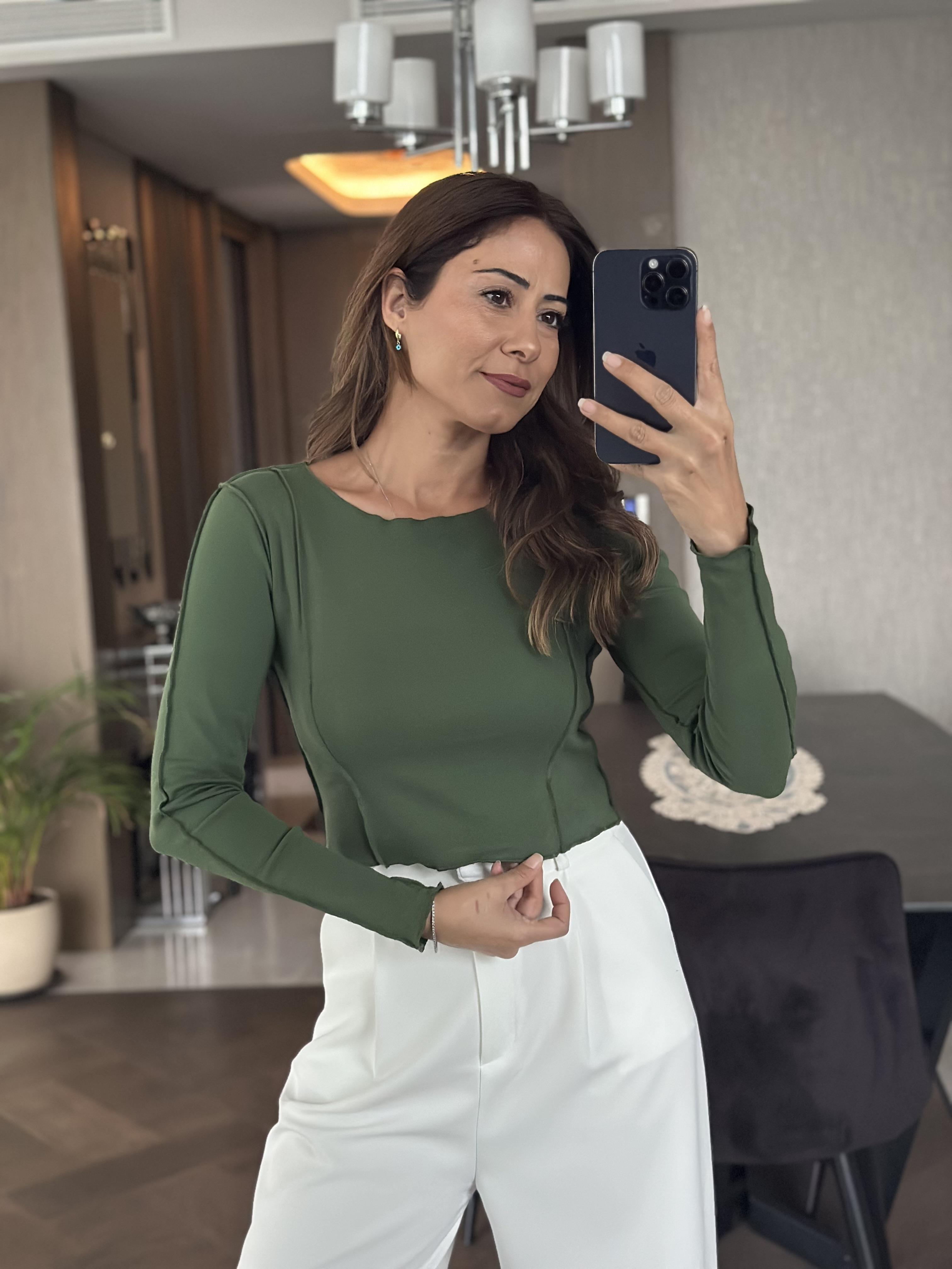 Yeşil Bisiklet Yaka Ters Dikişli Uzun Kol Kadın Crop Body