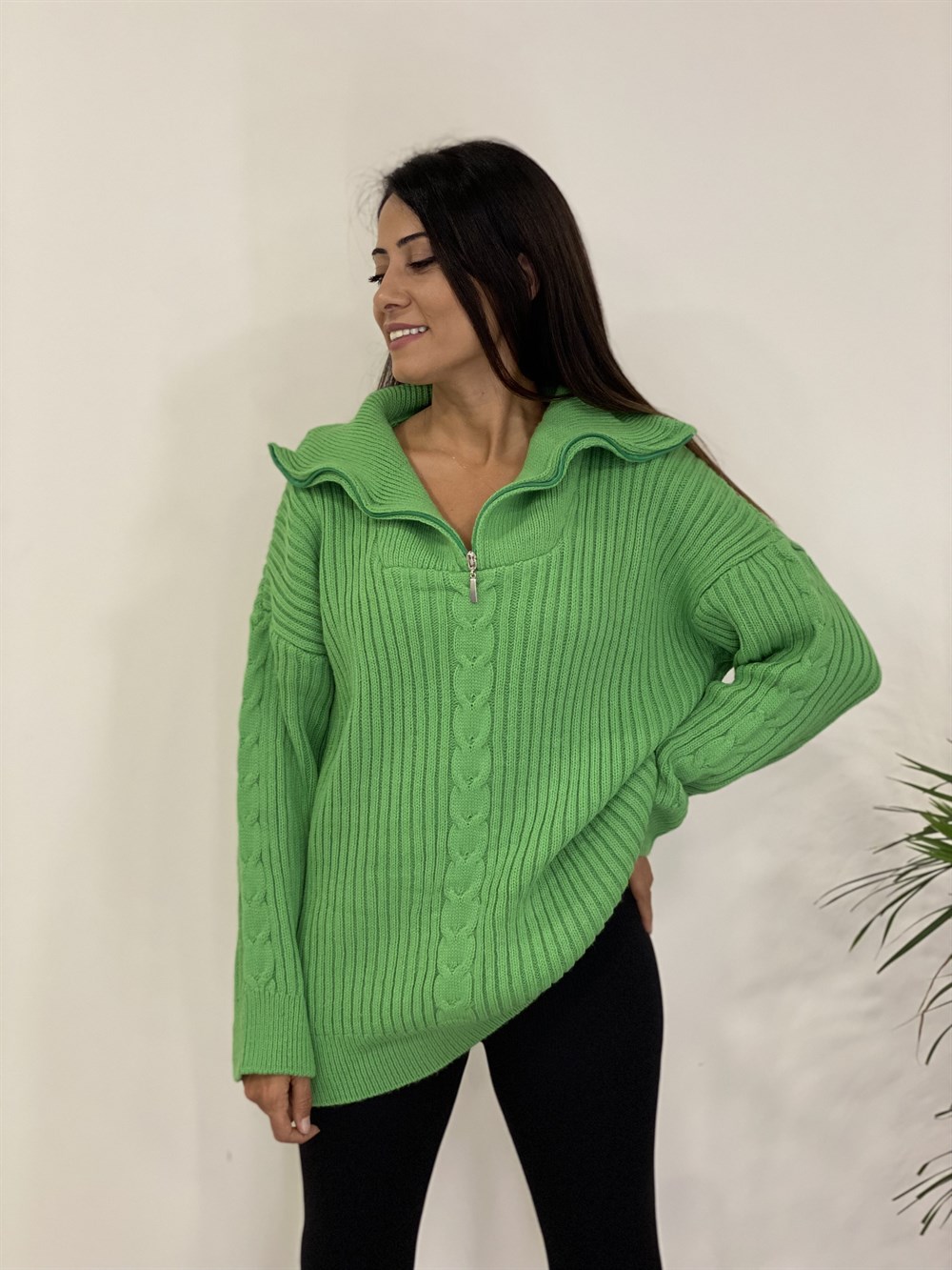 Yeşil Geniş Yaka Fermuarlı Triko Kadın Kazak