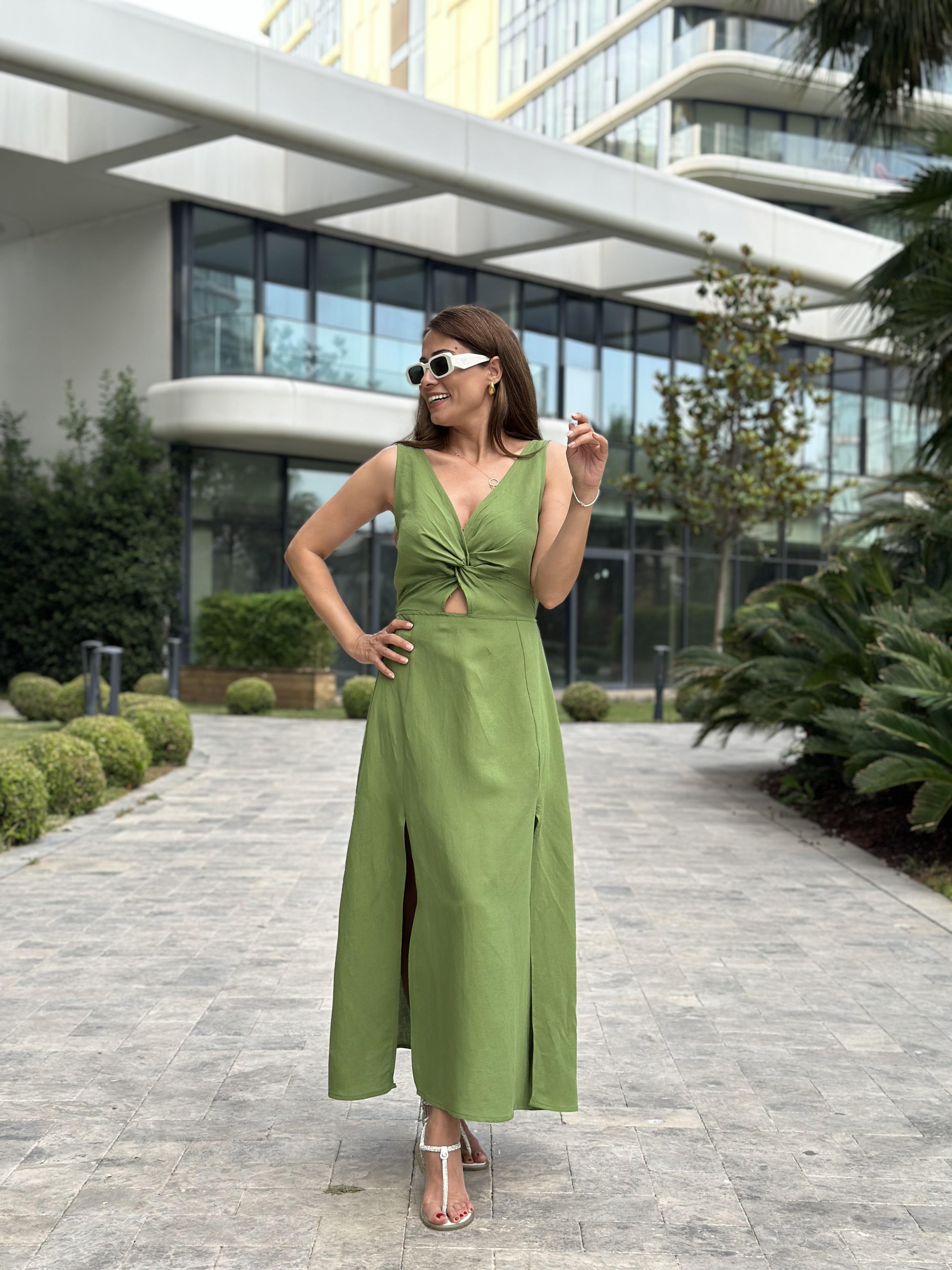 Yeşil Keten Önü Düğüm Detay Arka Beli Lastikli Sıfır Kol Yırtmaçlı Kadın Elbise 