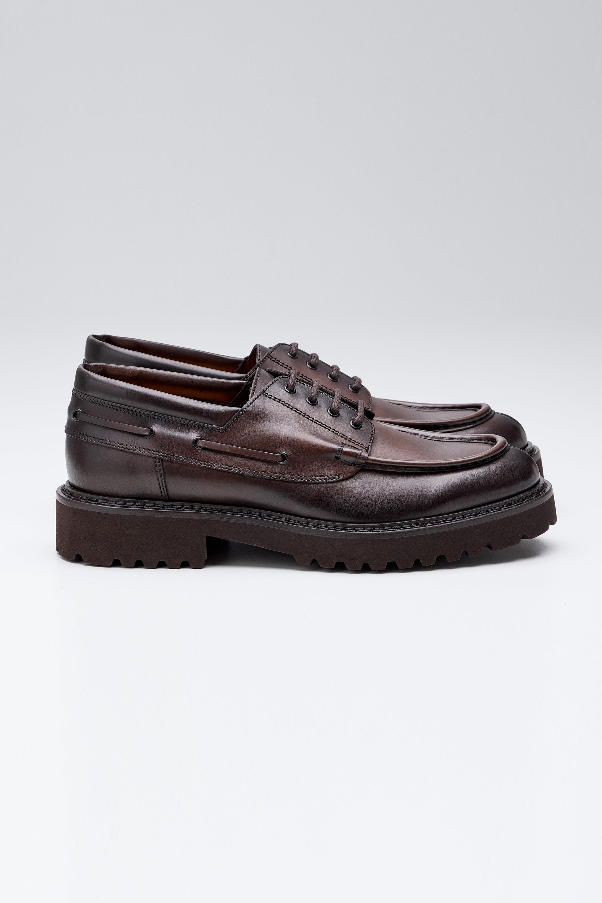 Kahverengi Bağcıklı Deri Ayakkabı