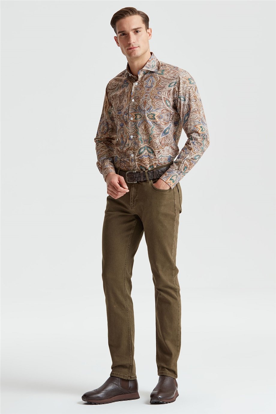 Kahverengi Motifli Pamuk Gömlek