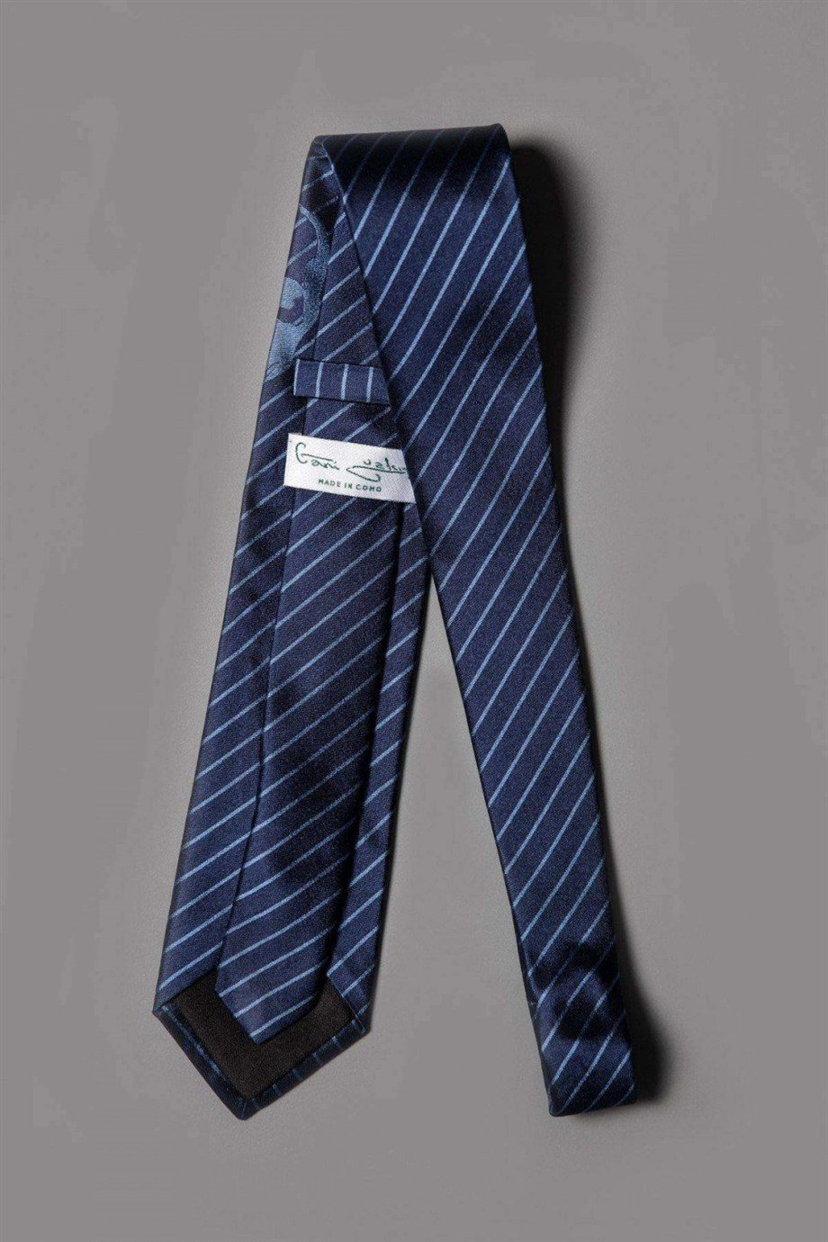 Kurukafa desenli lacivert ipek kravat