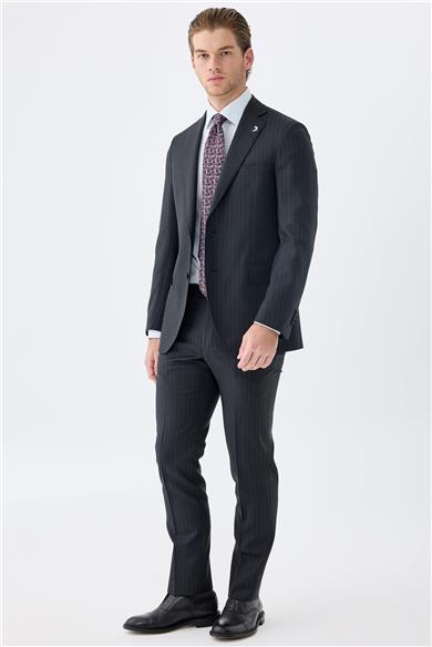 Antrasit Gri Çizgili Yün Takım Elbise 