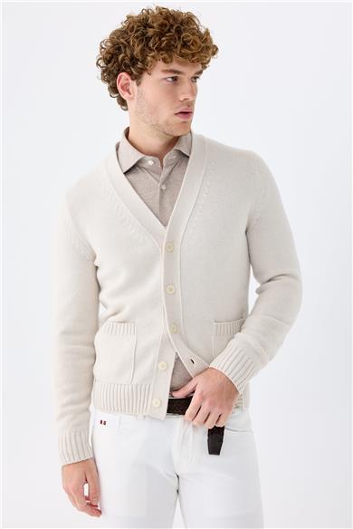 Bej Düğmeli Kaşmir Hırka