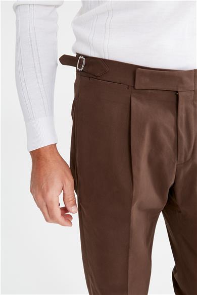 Kahverengi Kemersiz Pileli Pamuk Pantolon