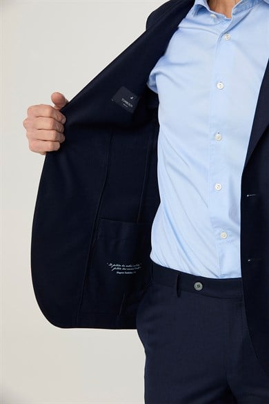 Navy Blue Wool Zero Gravity Mens Suit