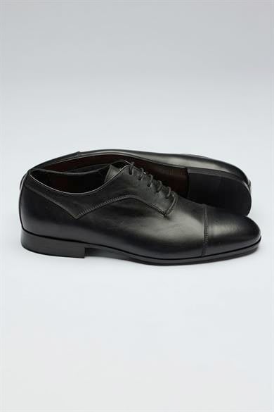Siyah Bağcıklı Klasik Deri Ayakkabı