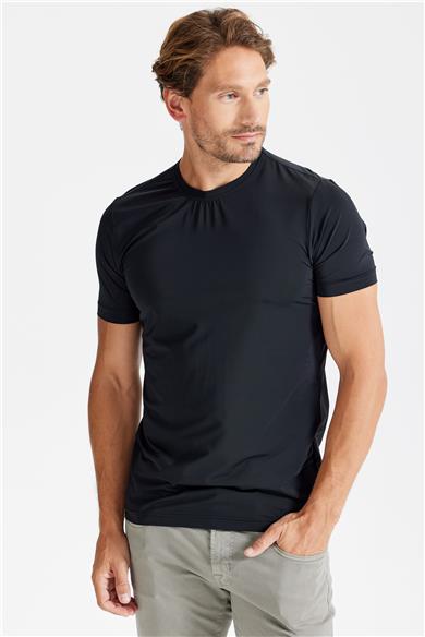 Siyah Sıfır Yaka Teknik Kumaş T-shirt
