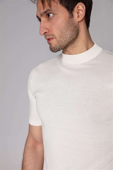 Yüksek Yaka Krem Renk İpekli Triko