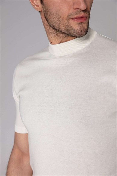 Yüksek Yaka Krem Renk İpekli Triko