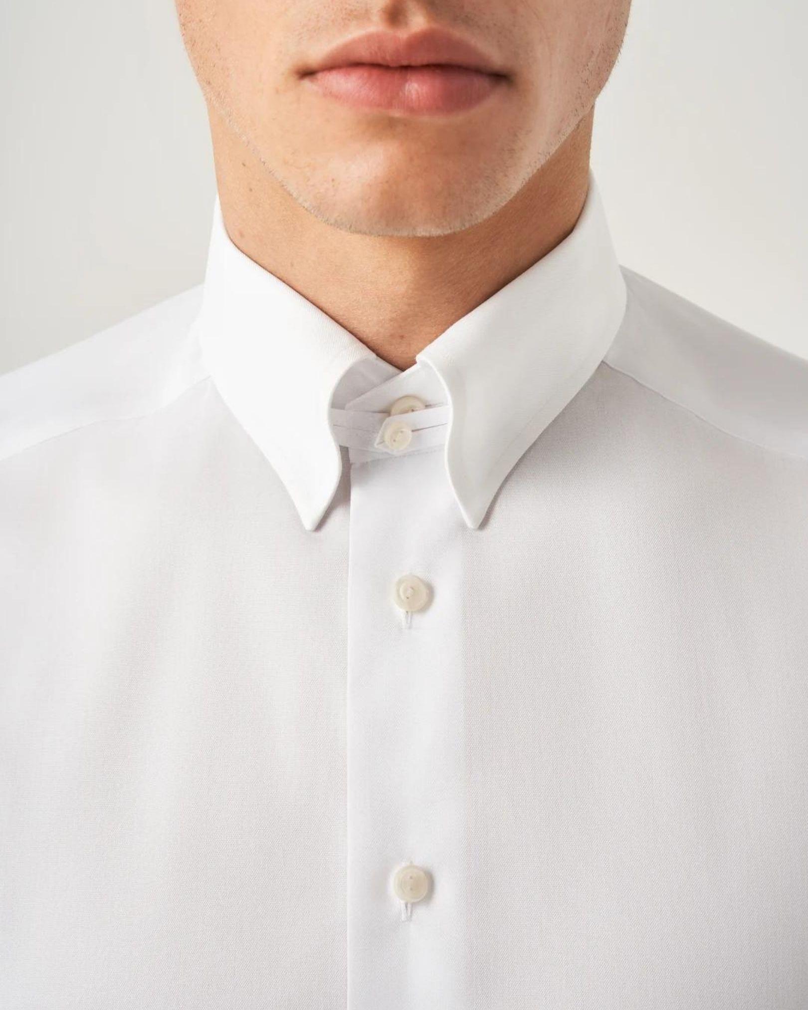 Beyaz Dik Yaka Pamuk Gömlek