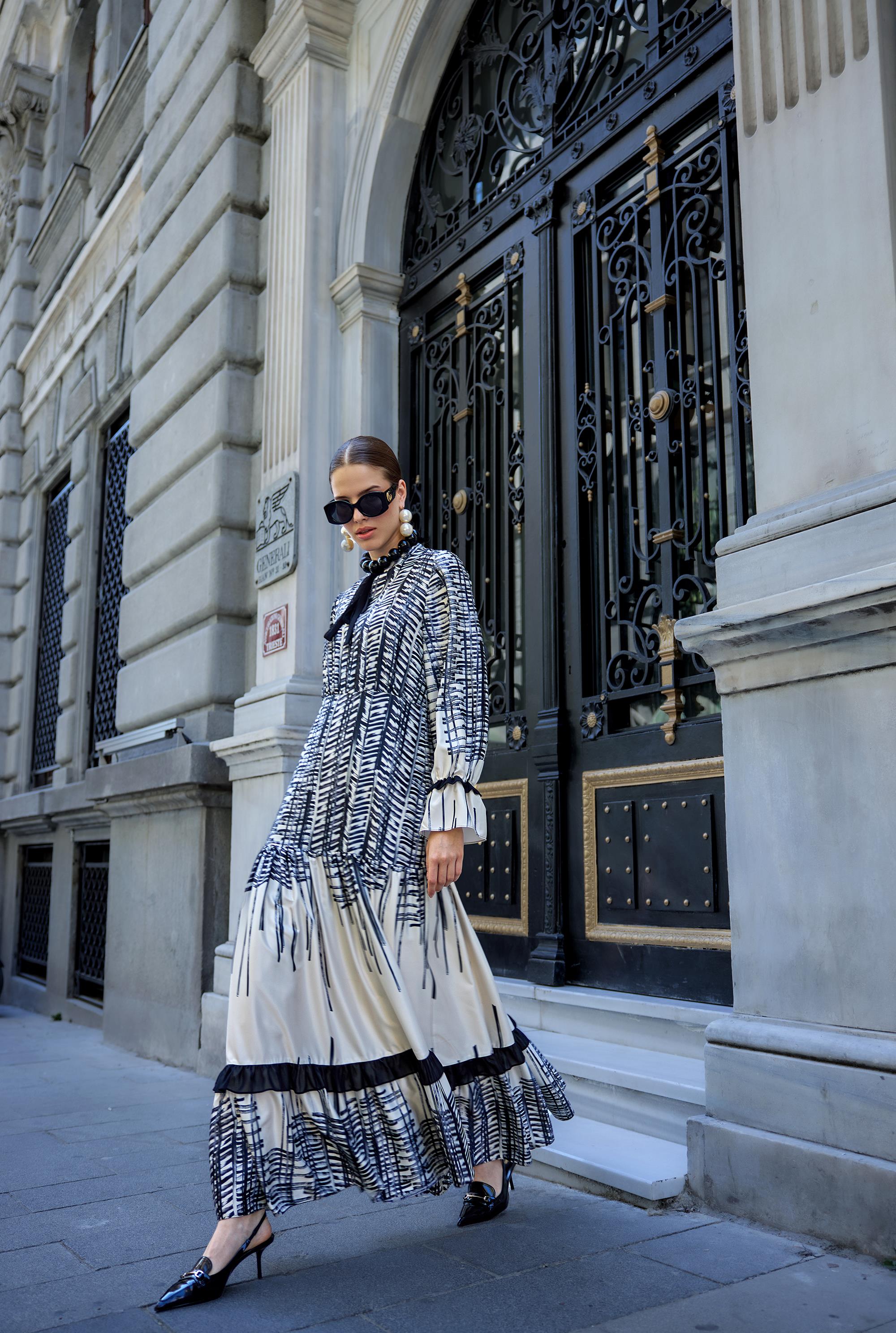 DESEN ÇİZGİ DESEN ELBİSE