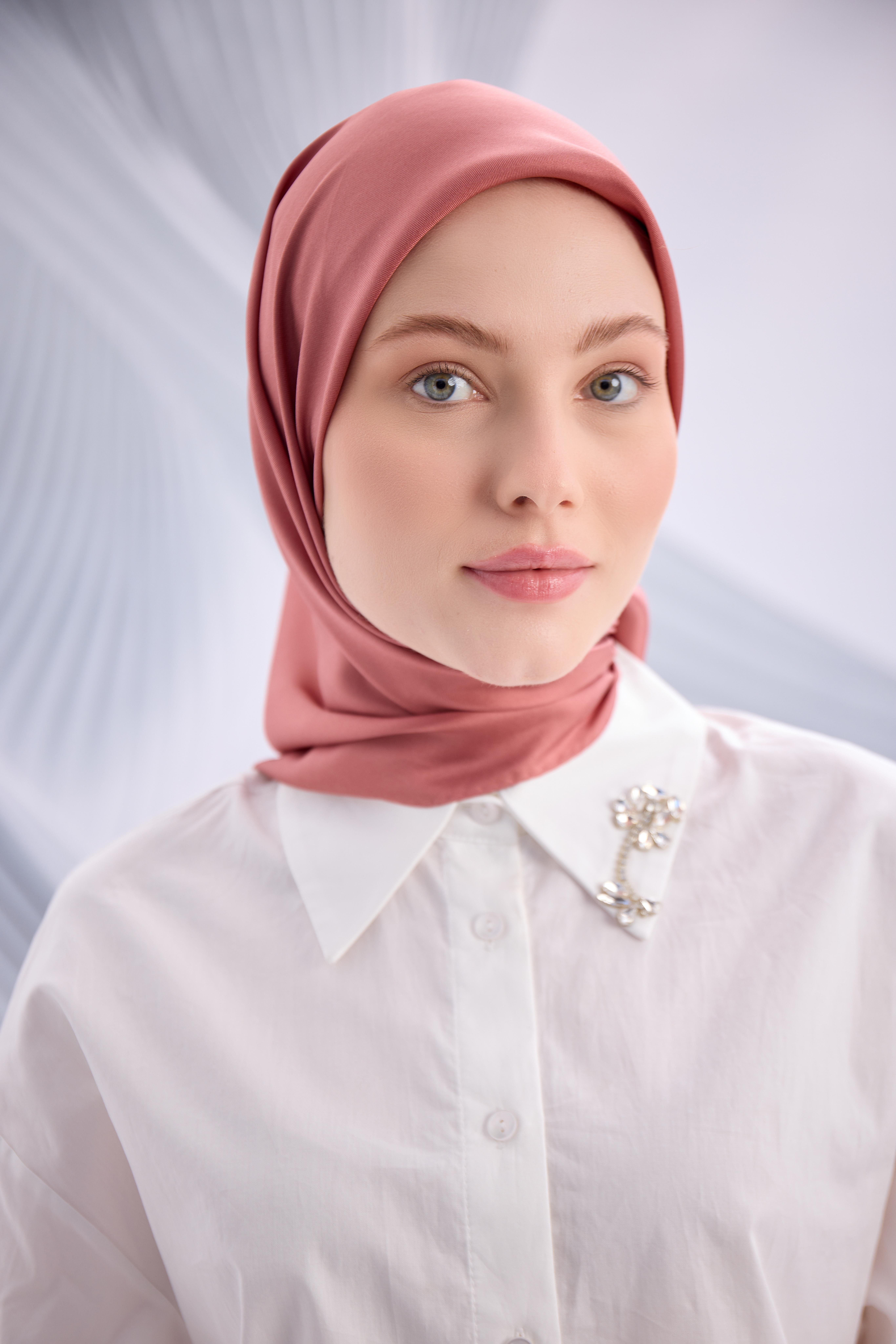 GÜL KURUSU DÜZ TWİLL İPEK EŞARP-YQ01002