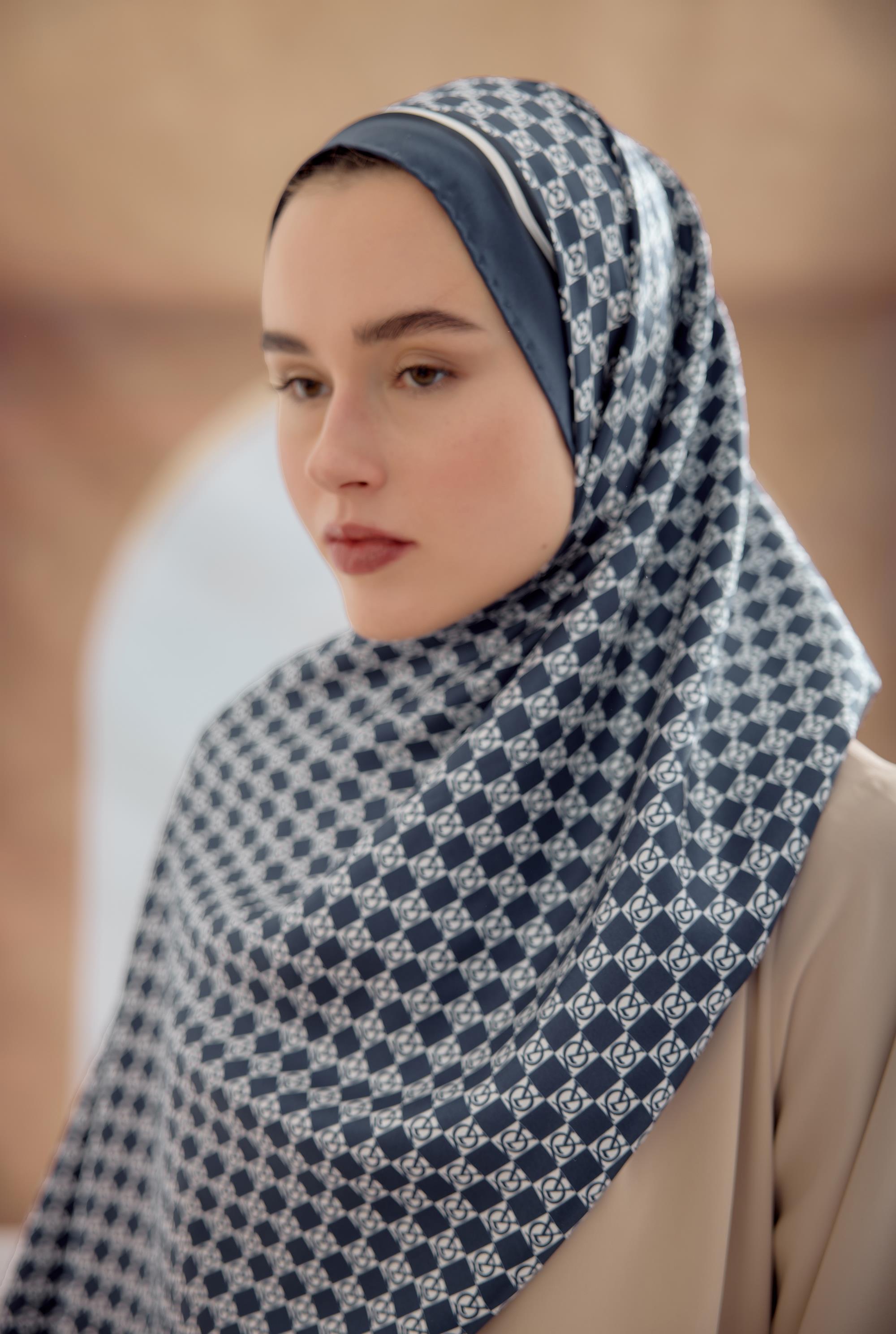 LACİVERT DAMA İPEK ŞAL