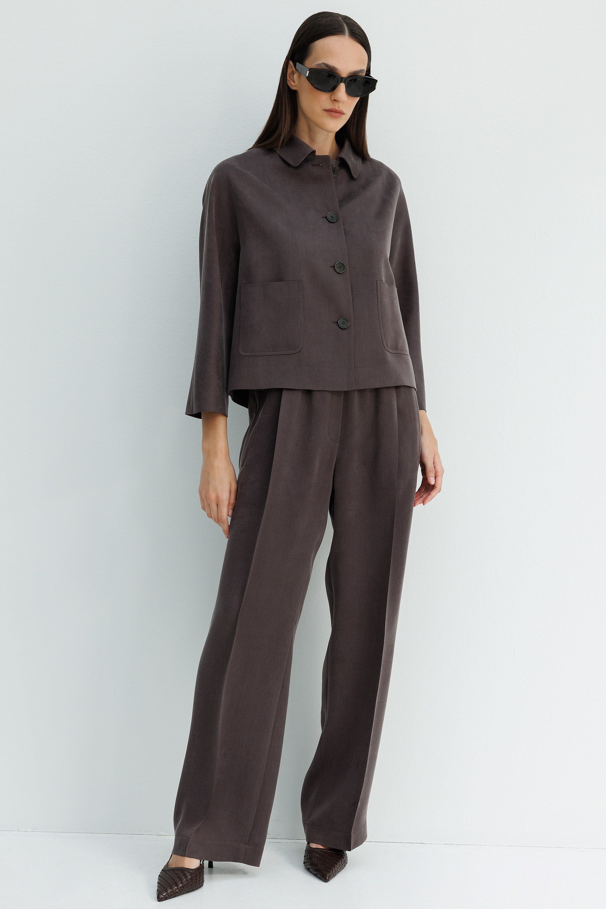 Dıştan Cepli Kısa Ceket