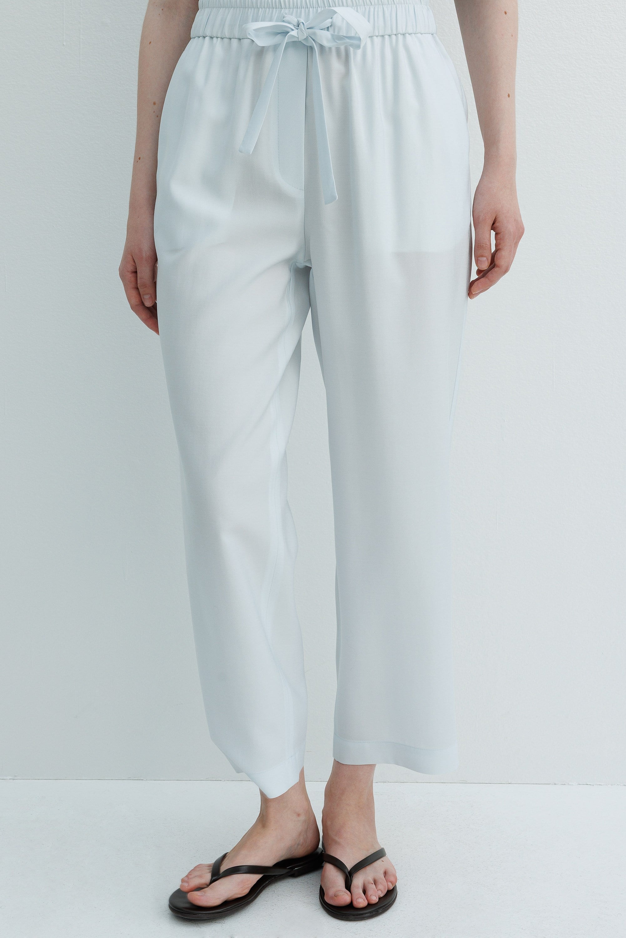 Elastan Kemerli Bağcıklı Pantolon