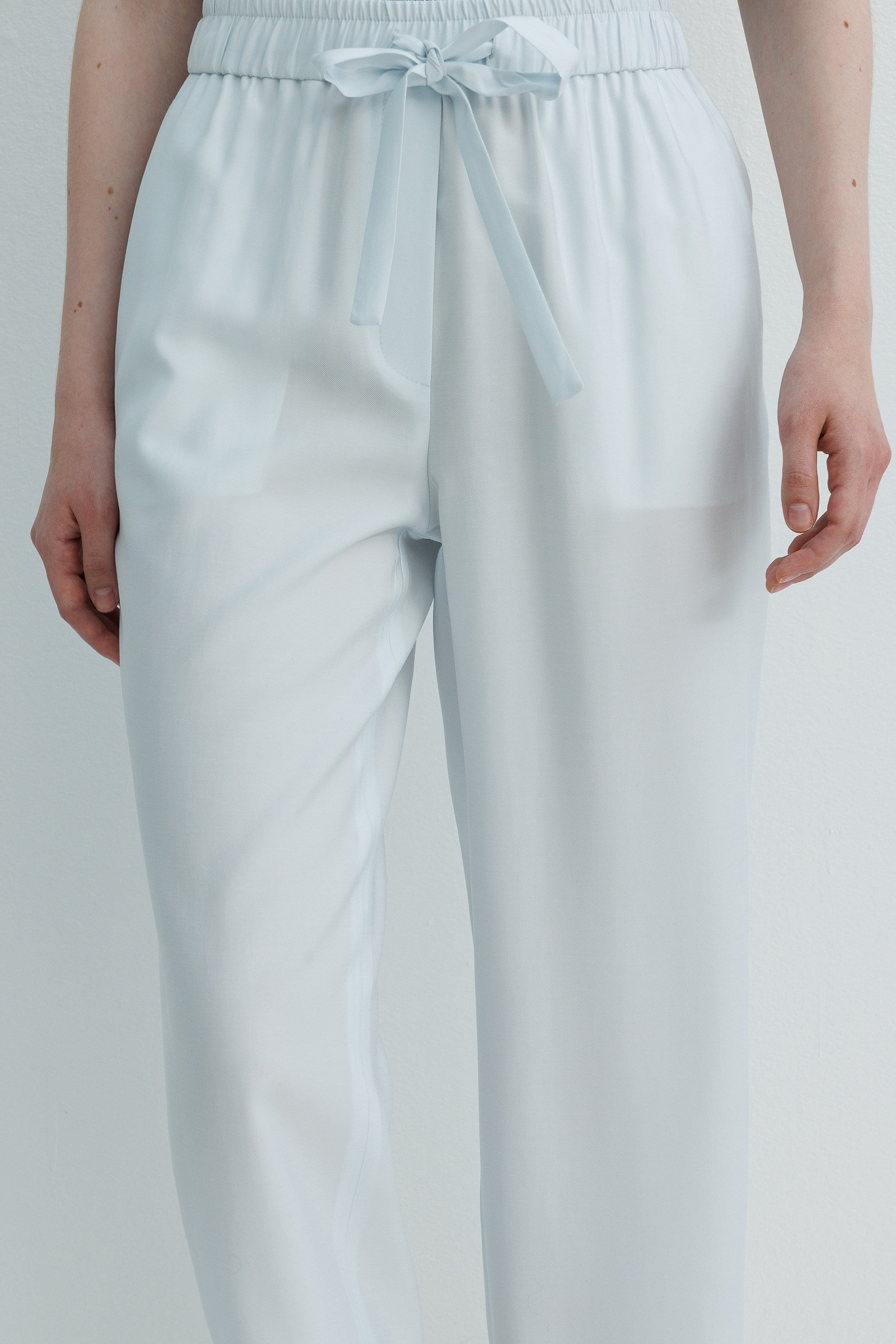 Elastan Kemerli Bağcıklı Pantolon