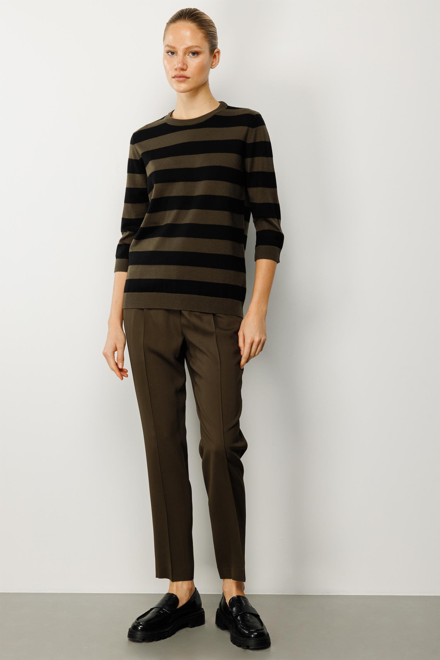 Elastan Kemerli Dar Paça Pantolon