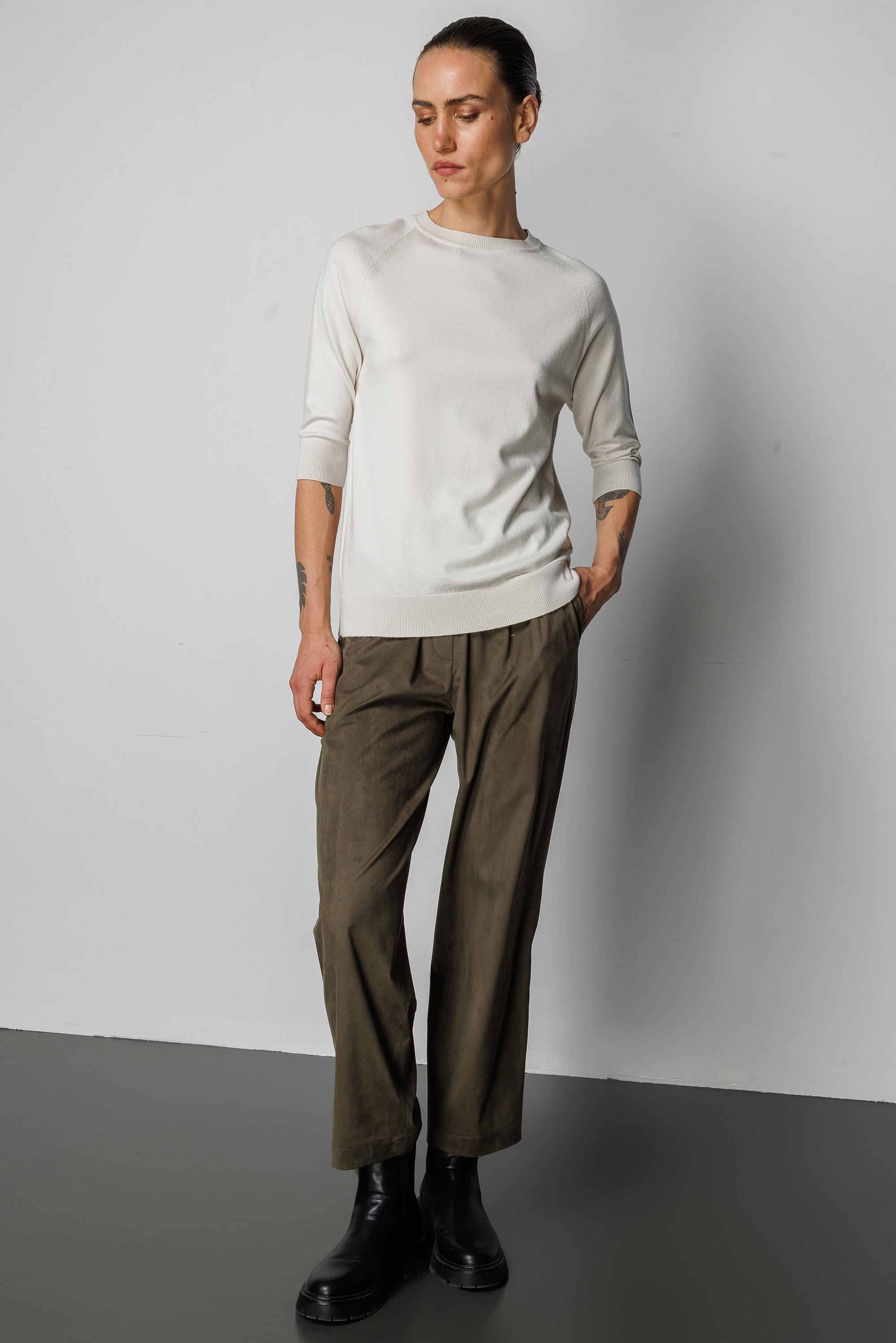 Elastan Kemerli Güderi Görünümlü Pantolon