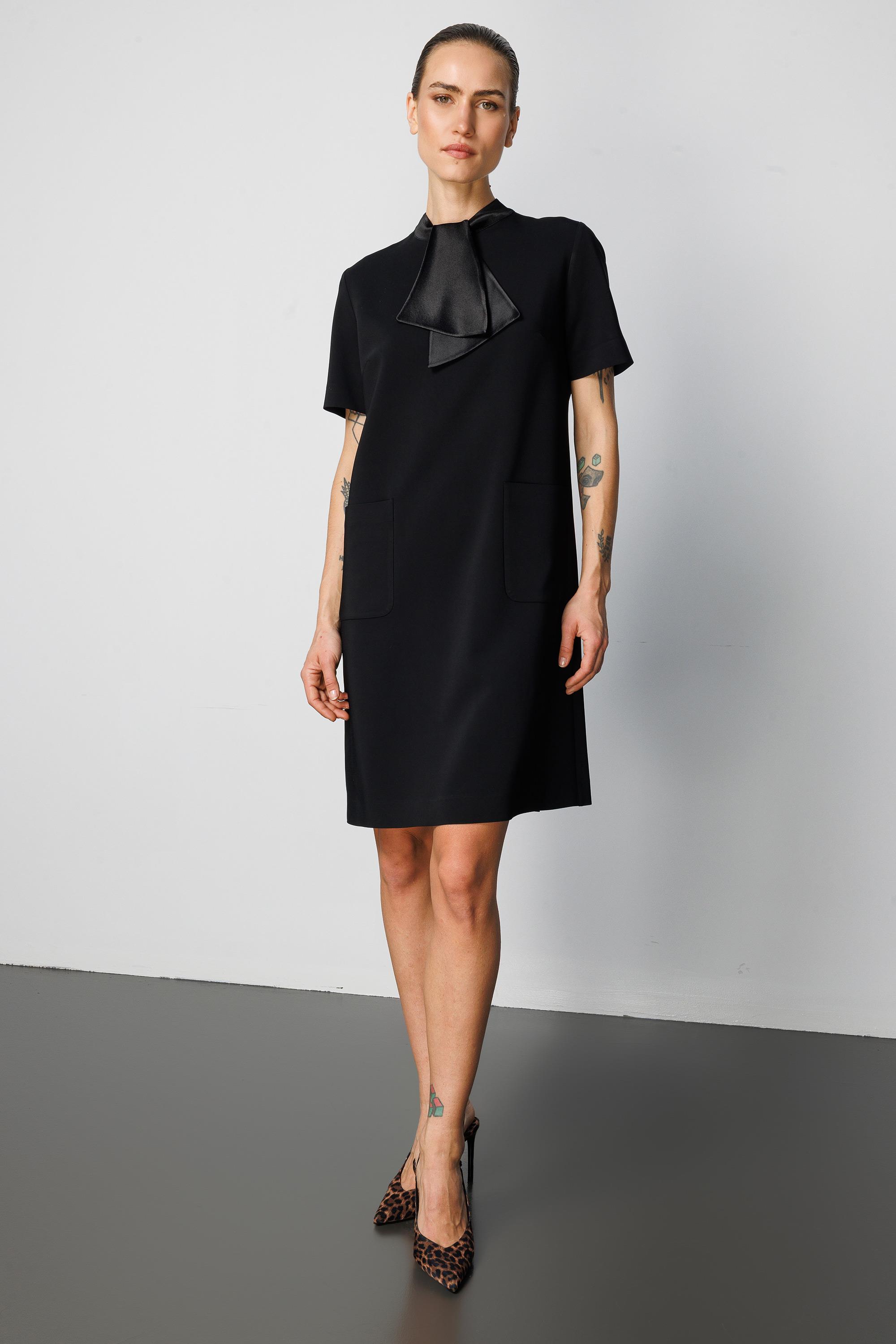 Fularlı Cepli Elbise