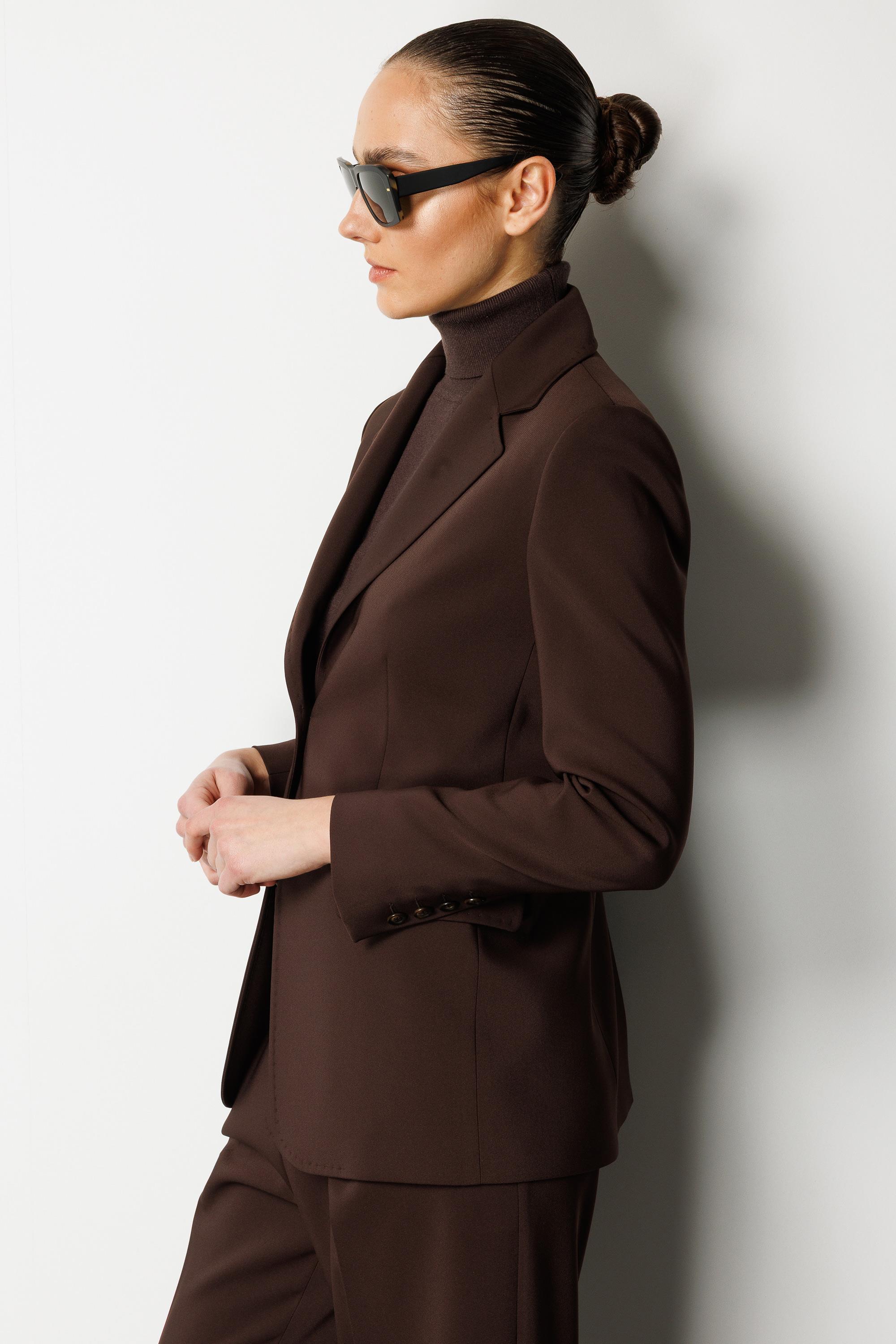 İki Düğme Yırtmaçlı Ceket