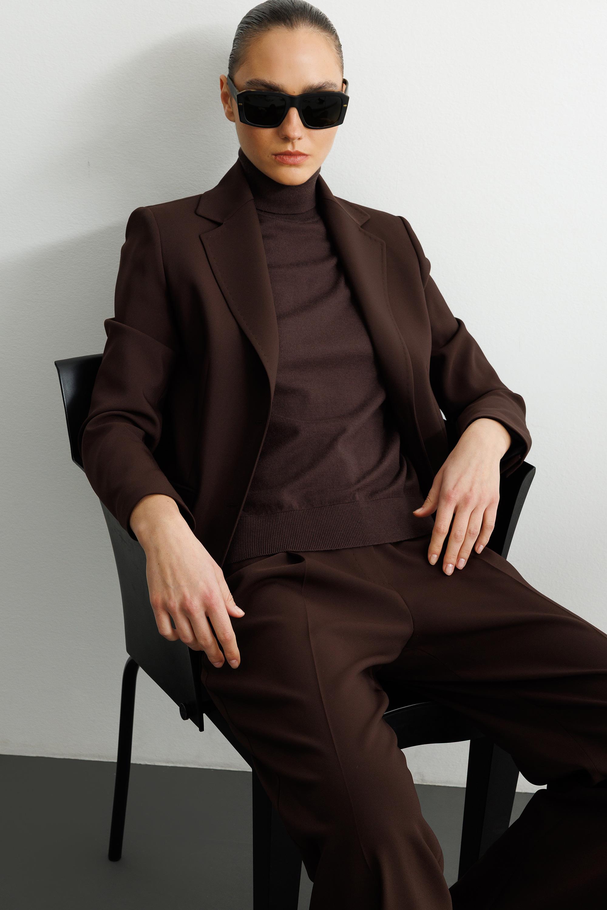 İki Düğme Yırtmaçlı Ceket