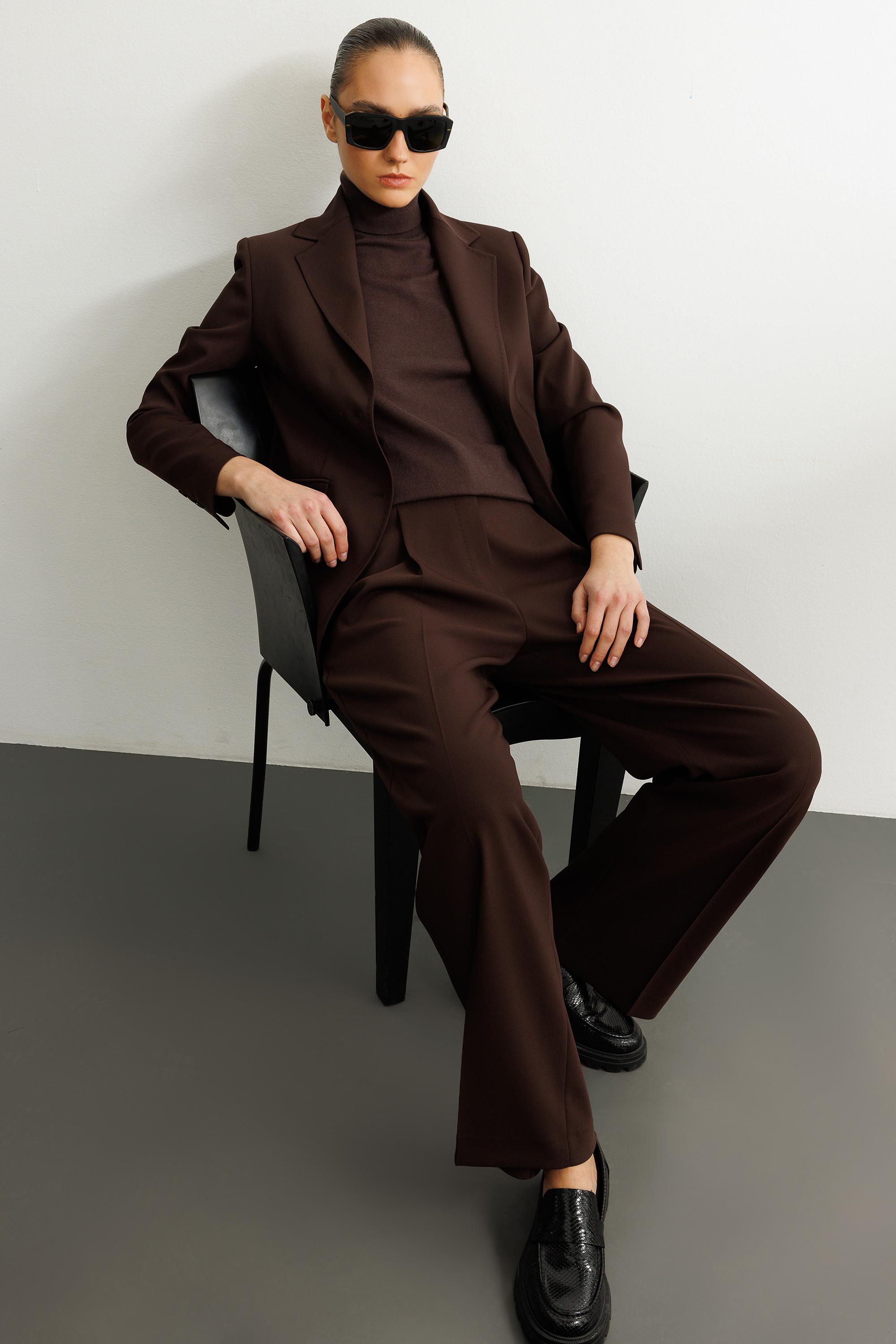 İki Düğme Yırtmaçlı Ceket