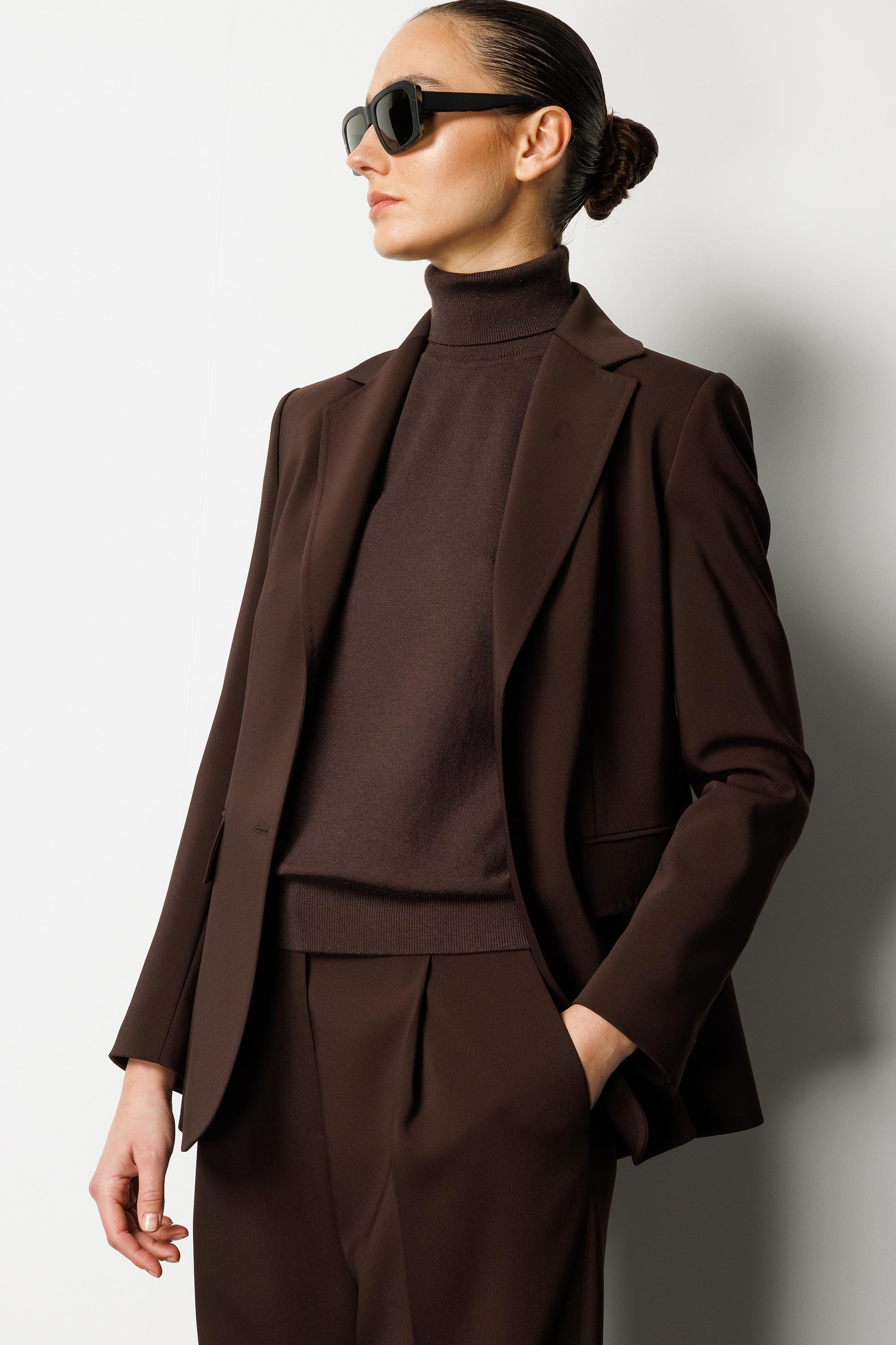 İki Düğme Yırtmaçlı Ceket