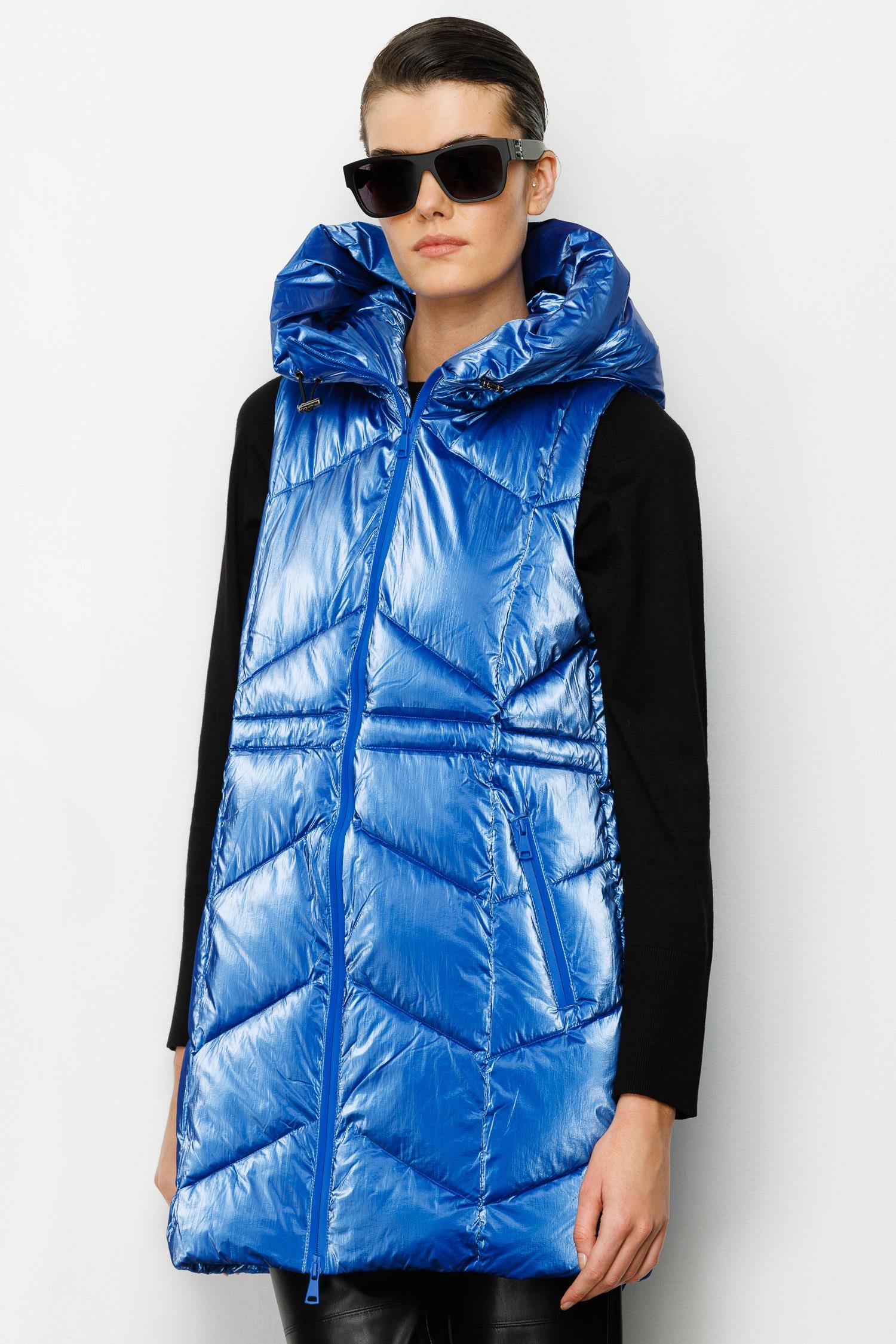 Kapüşonlu Kolsuz Anorak