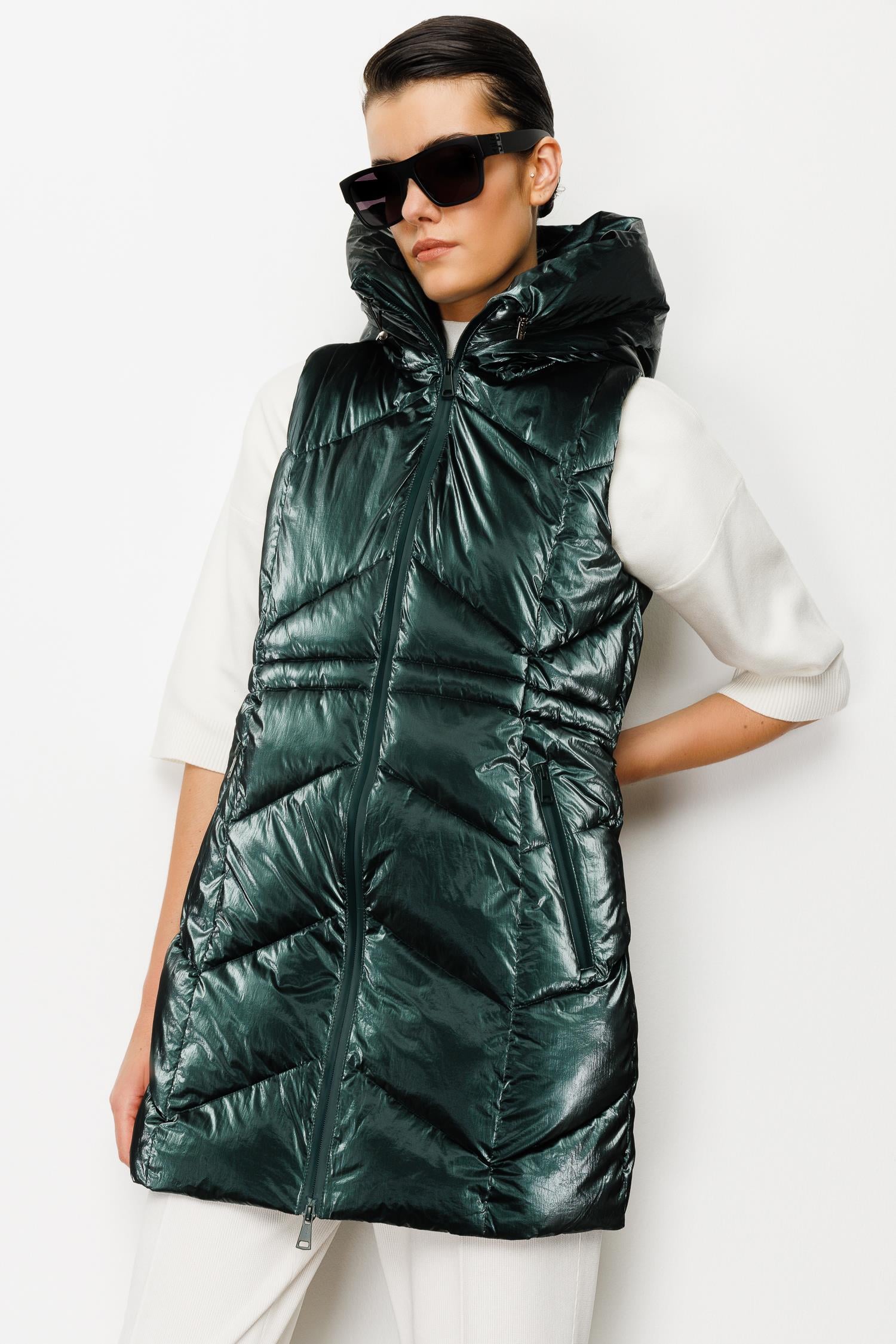 Kapüşonlu Kolsuz Anorak