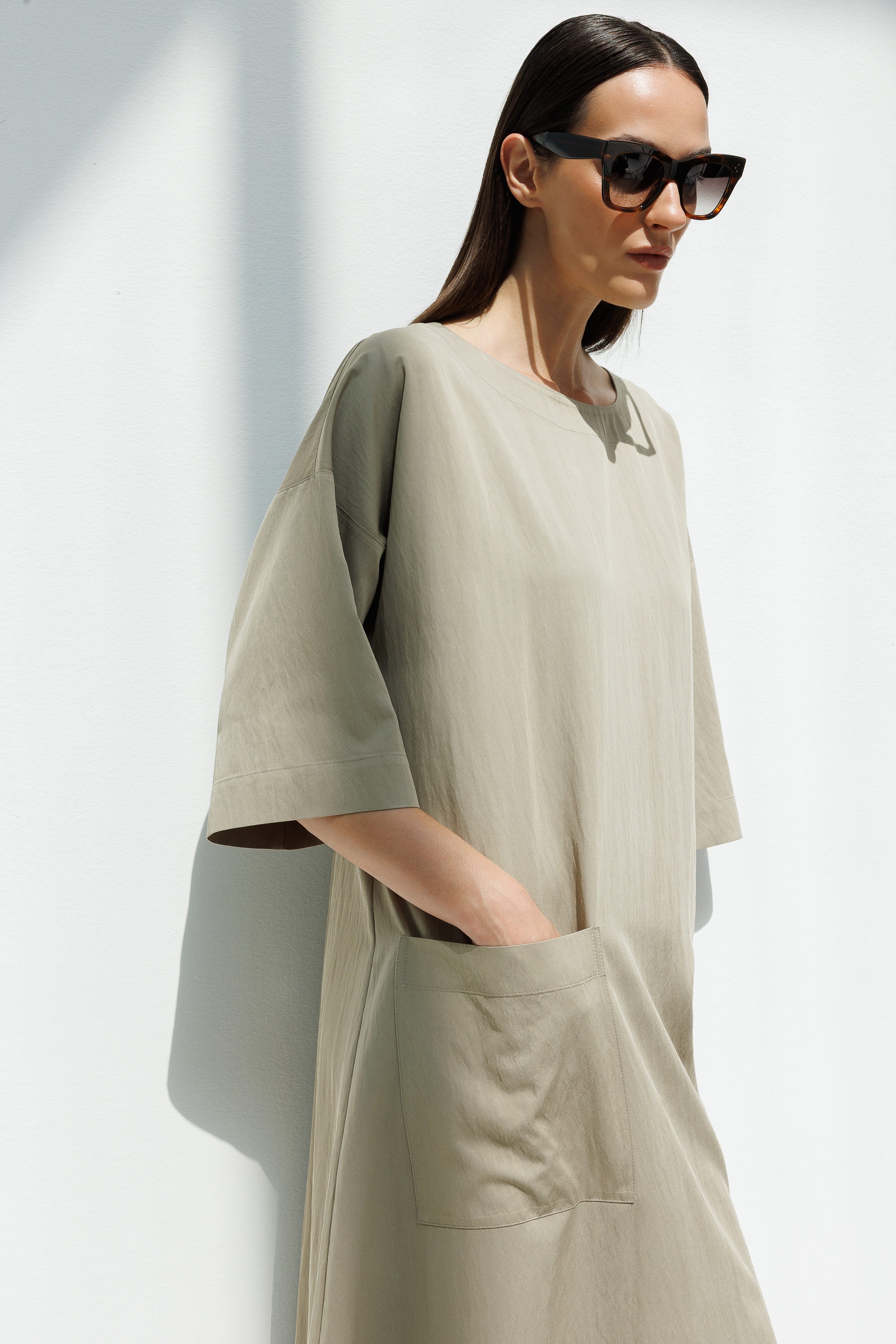 Kayık Yaka Cepli Elbise