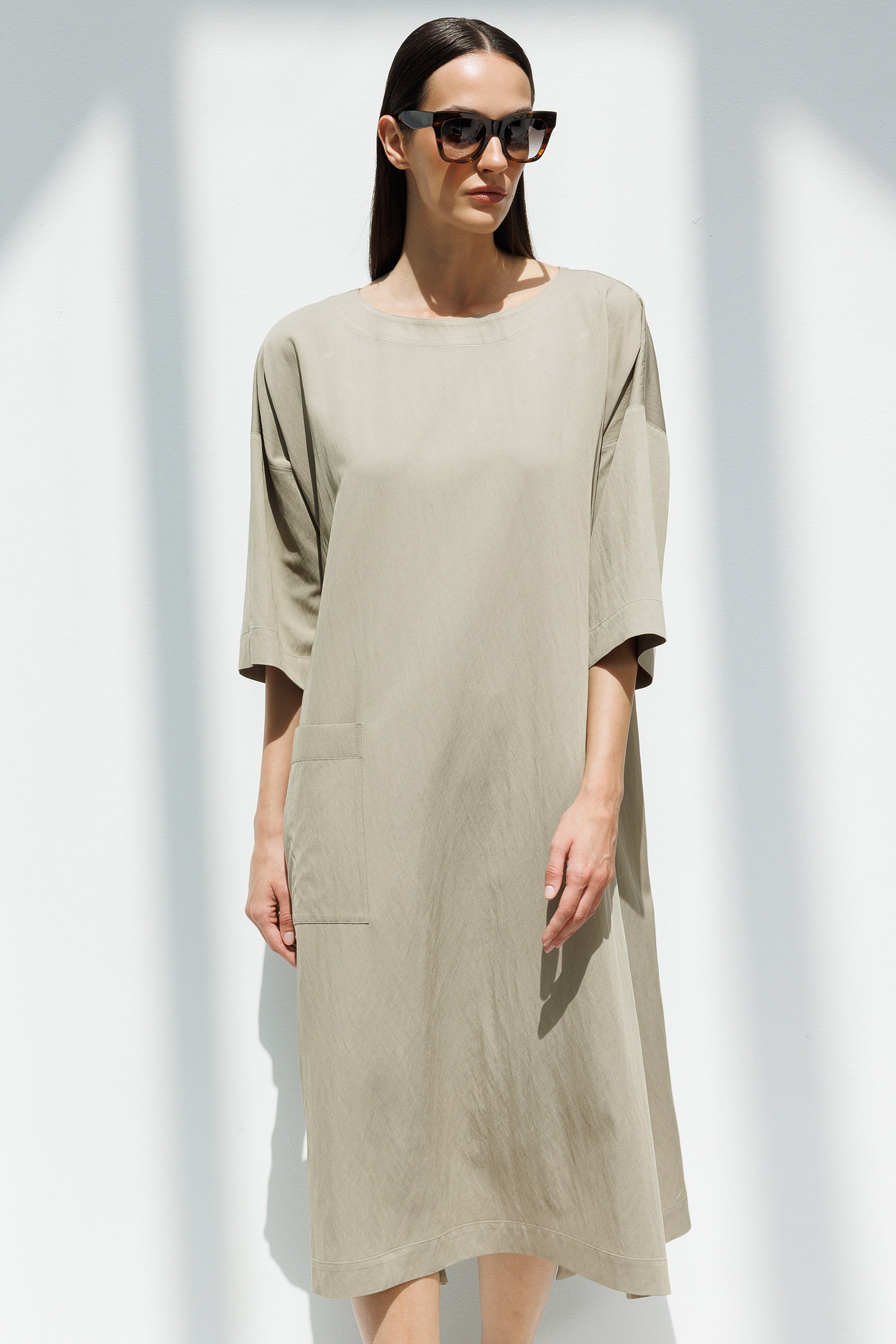 Kayık Yaka Cepli Elbise