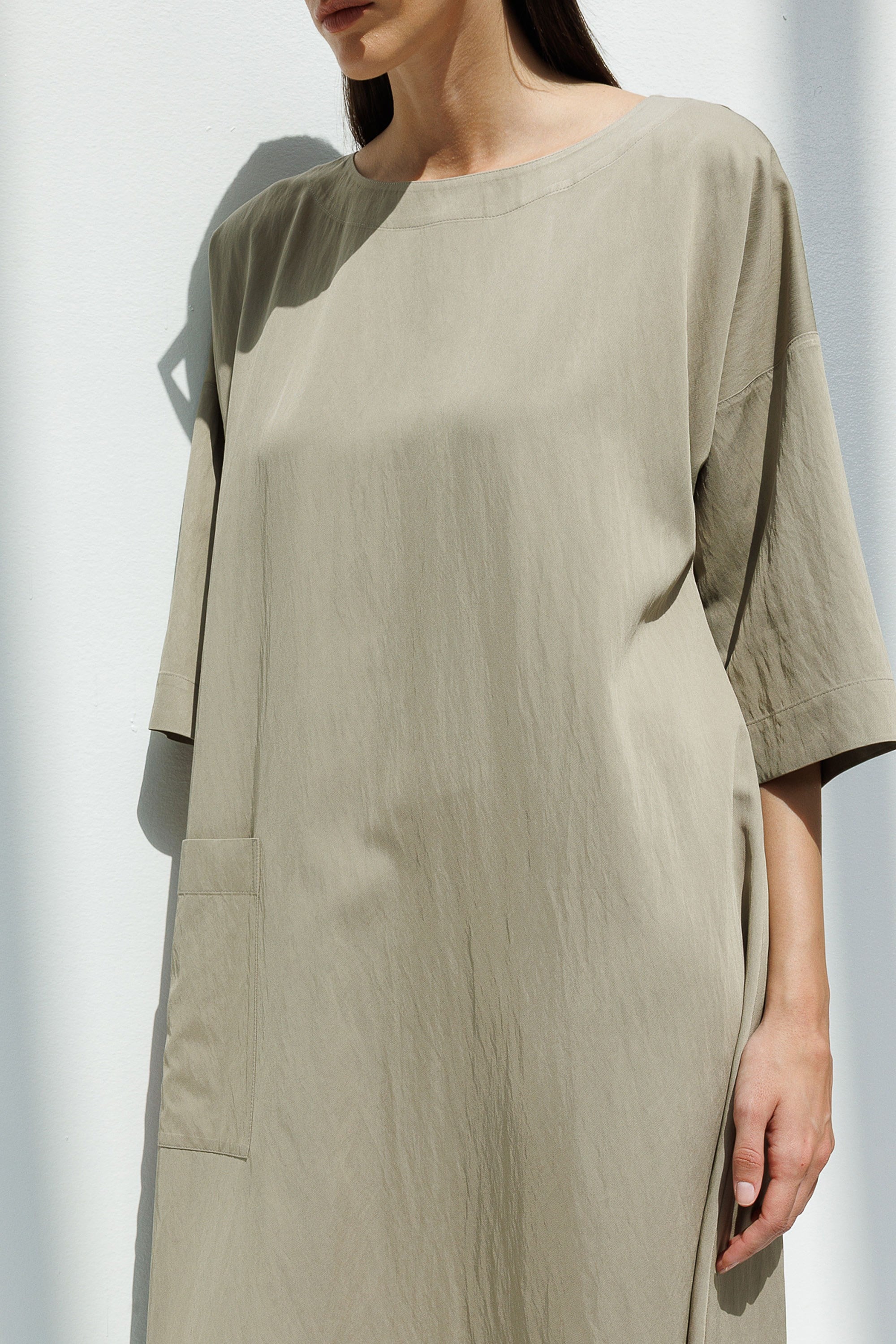 Kayık Yaka Cepli Elbise