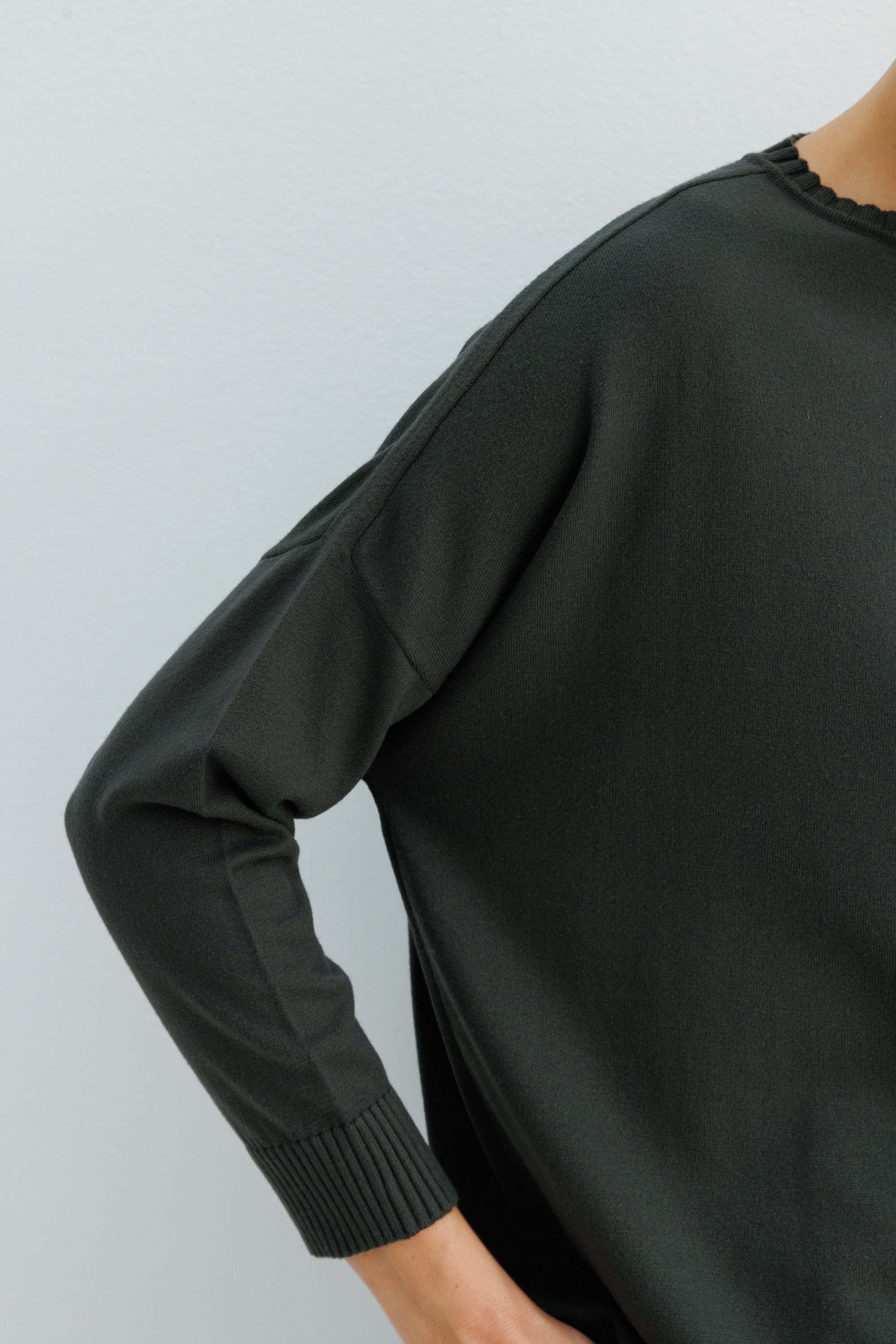 Kayık Yaka Oversize Triko