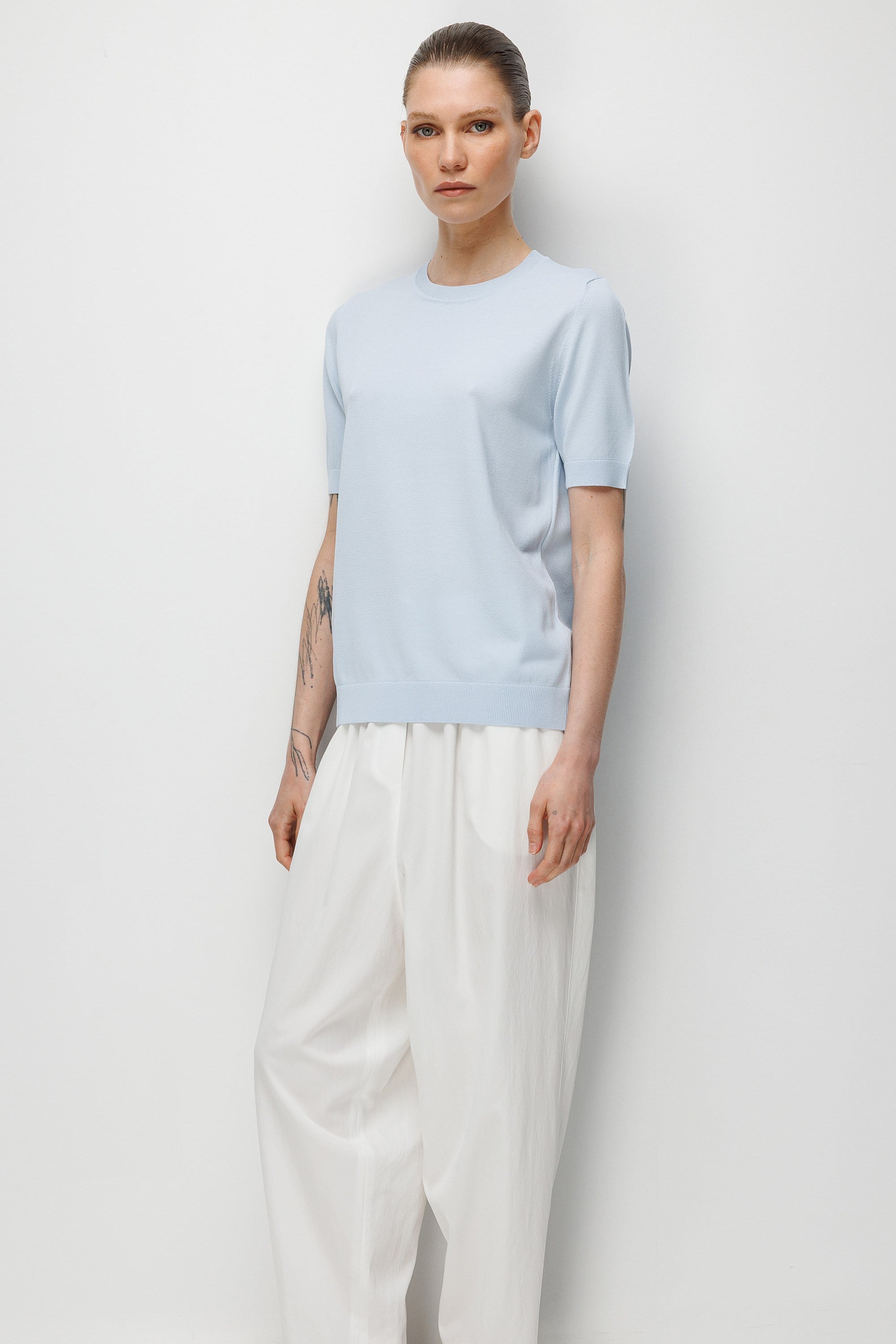 O Yaka Yarım Kol Triko