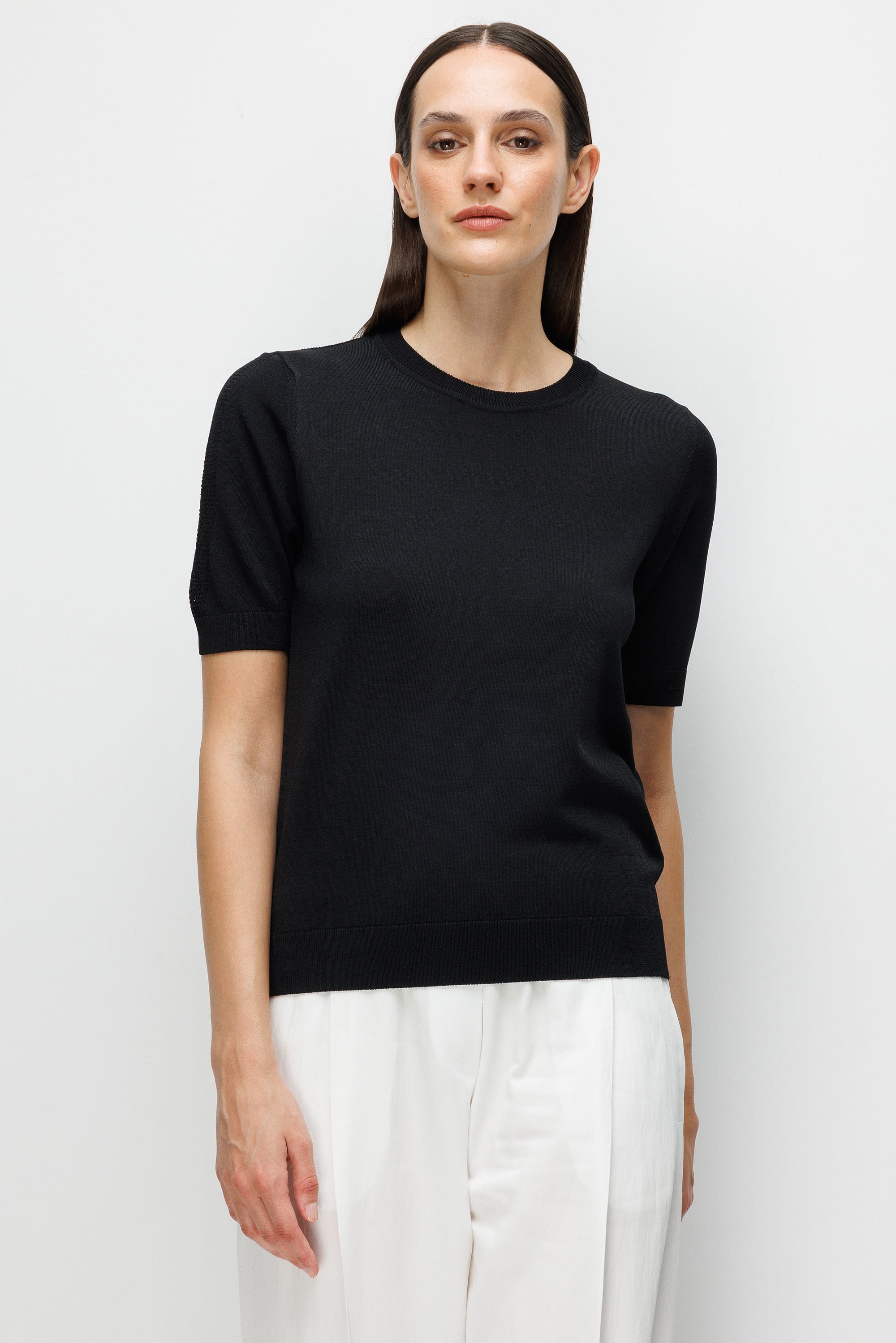 O Yaka Yarım Kol Triko