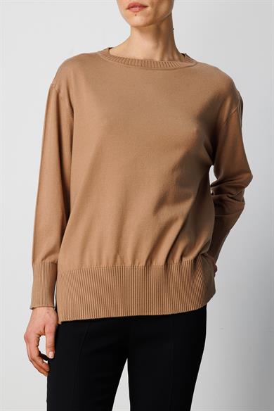 0 Yaka Oversize Triko