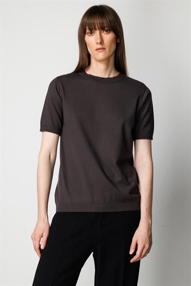 0 Yaka Yarım Kol Triko