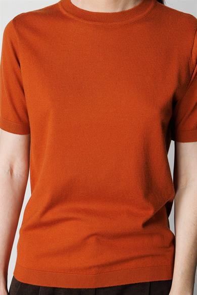 0 Yaka Yarım Kol Triko