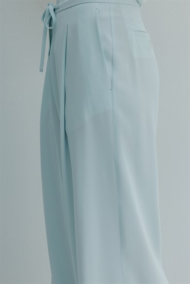 Bağcıklı Bol Kesim Pantolon