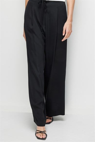 Bağcıklı Bol Kesim Pantolon