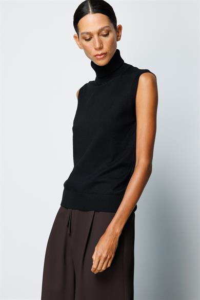 Balıkçı Yaka Kolsuz Triko