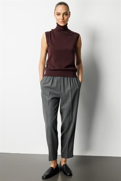 Balıkçı Yaka Kolsuz Triko